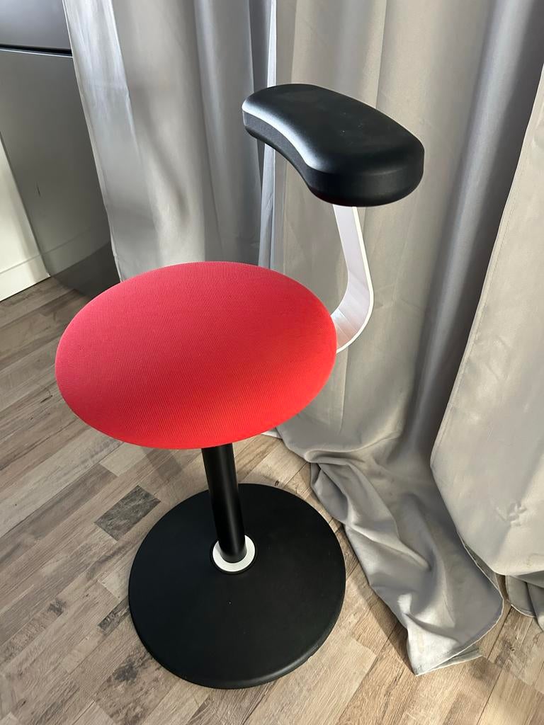Rovo 3810 Ergonomische Bureaustoel - Rood, Huis en Inrichting, Bureaustoelen, Ophalen of Verzenden, Zo goed als nieuw, Bureaustoel