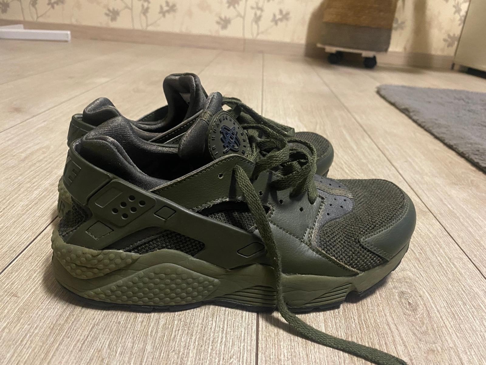 Heren Nike Huarache Sneakers - Groen, Kleding | Heren, Schoenen, Overige kleuren, Nike, Ophalen of Verzenden, Sneakers of Gympen
