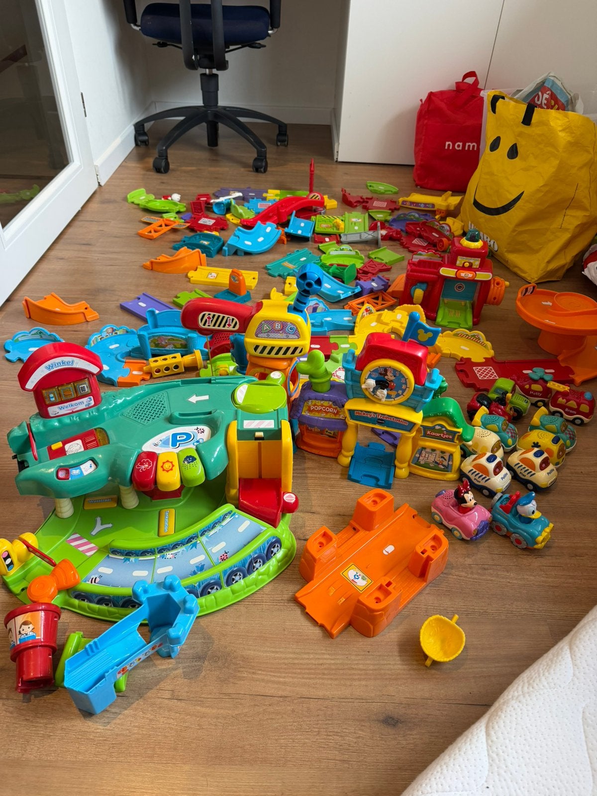 VTech Toet Toet Auto’s 70+Disney/garage/brandweer/stoplicht, Ophalen, Gebruikt