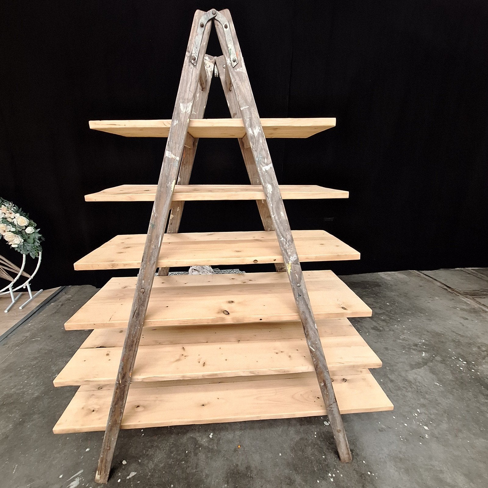 Houten etagere / displayrek van ladder en planken, Huis en Inrichting, Ophalen, Gebruikt