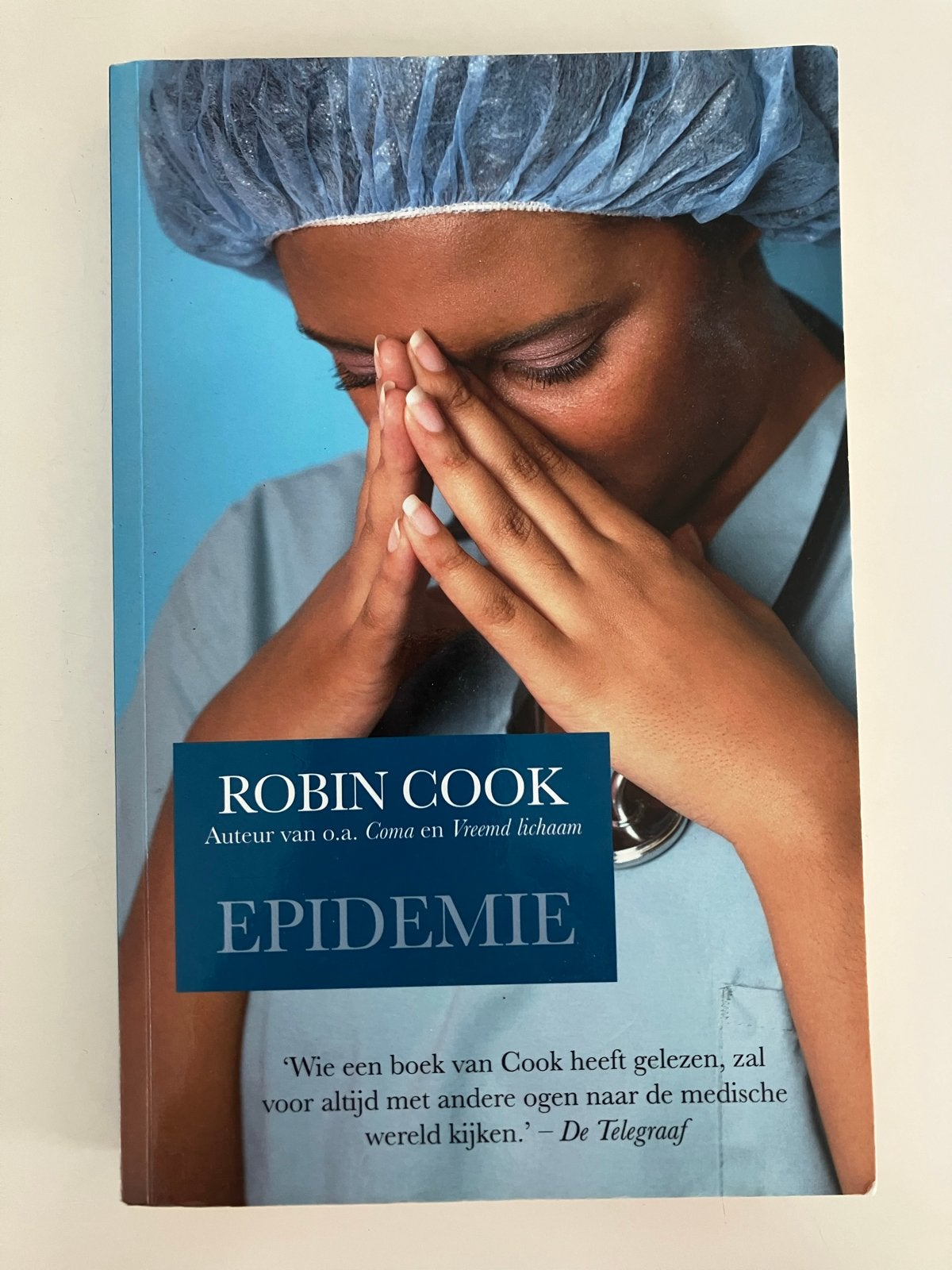 Epidemie - Robin Cook (Thriller), Boeken, Thrillers, Ophalen of Verzenden, Gelezen, Nederland