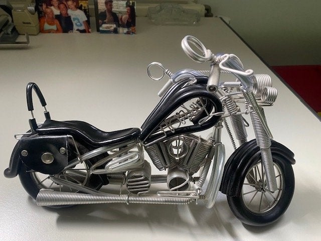 Harley Davidson handgemaakt( h 22cm--br 35cm), Ophalen of Verzenden, Zo goed als nieuw