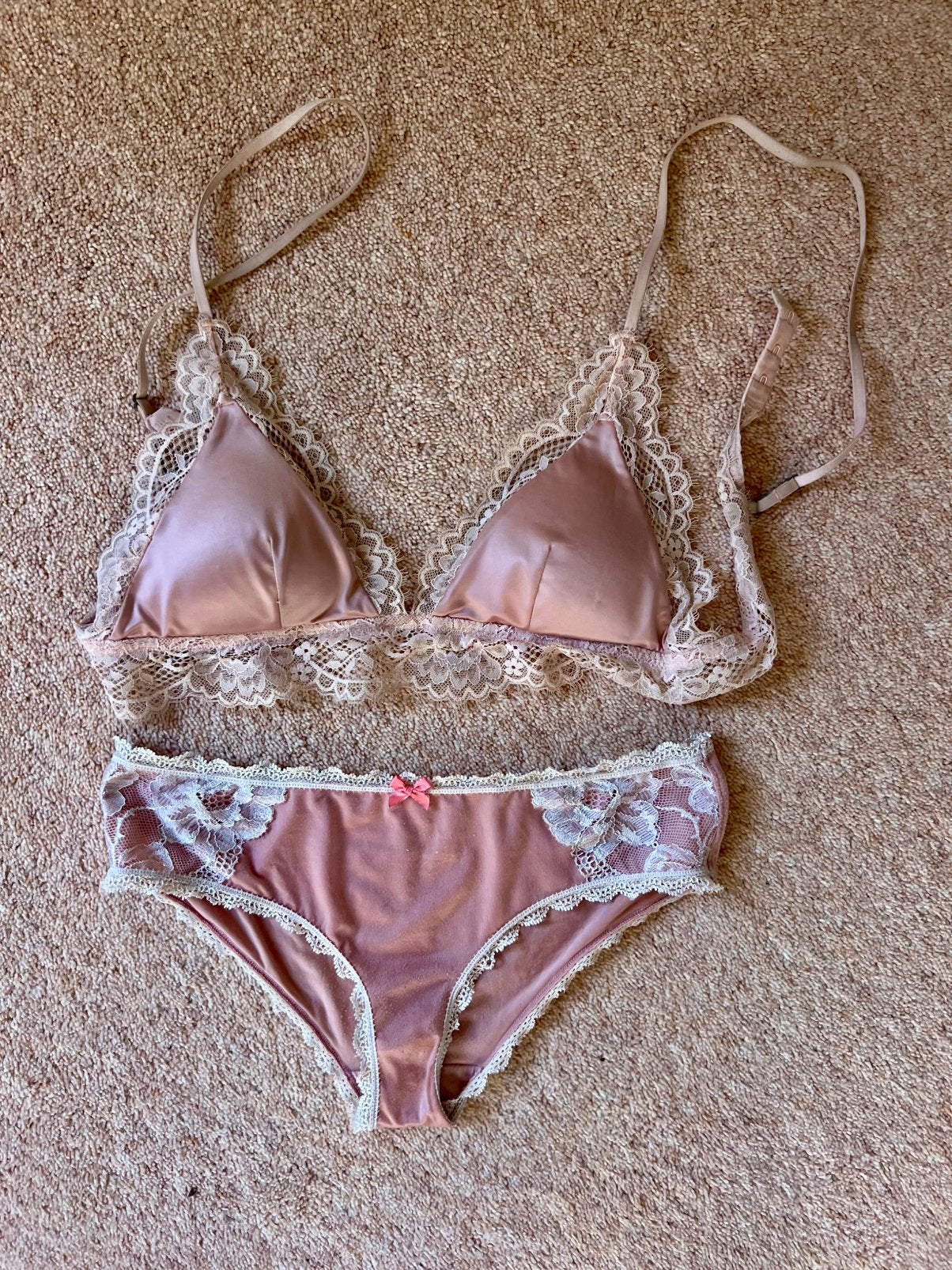 Gedragen lingeriesetje, lief zacht roze, maat S, Kleding | Dames, Victoria’s Secret & H&M, Ophalen of Verzenden, Roze, Setje