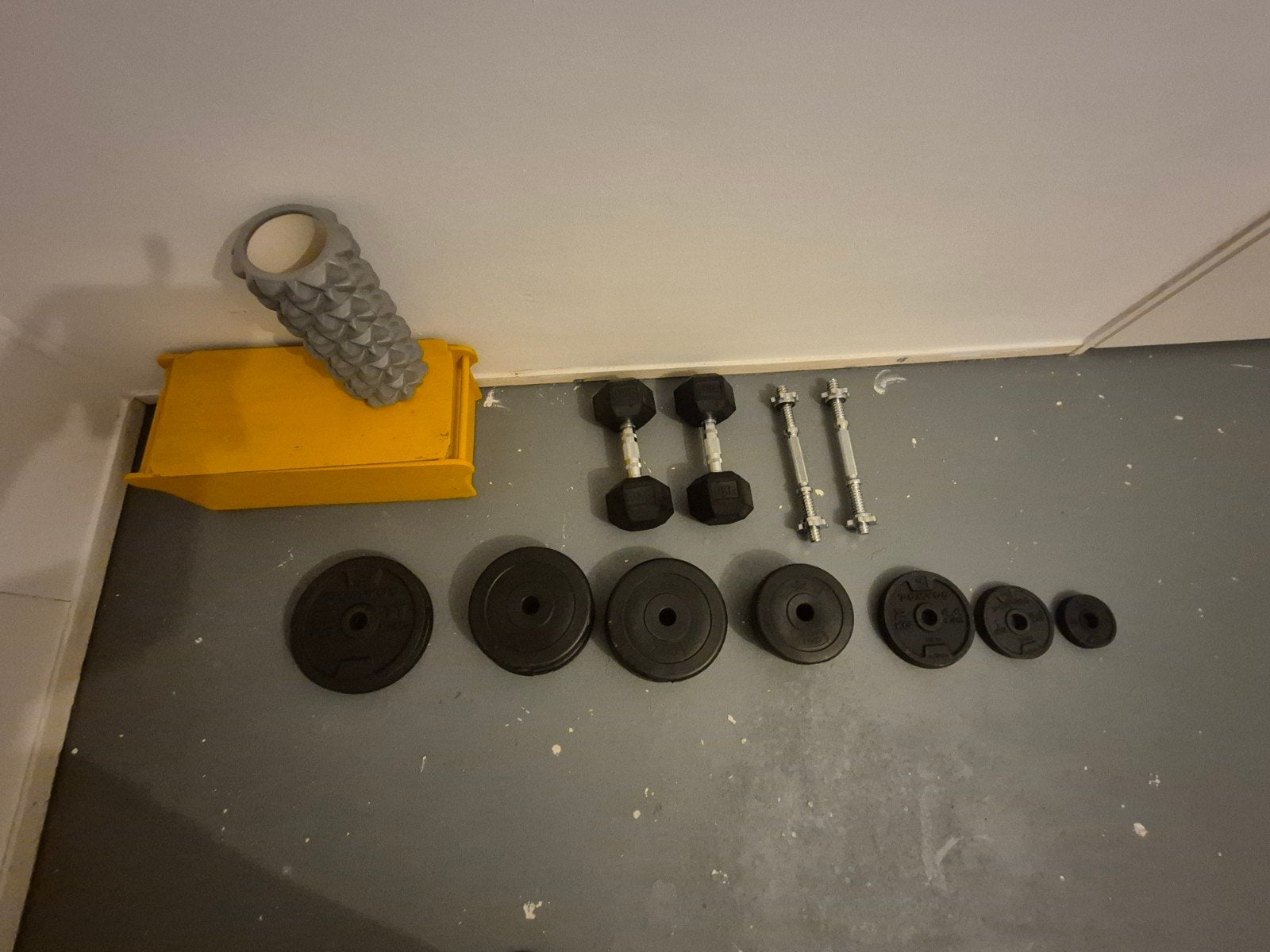 Dumbbells en halterschijven met diverse gewichten, Ophalen, Gebruikt, Rug, Dumbbell