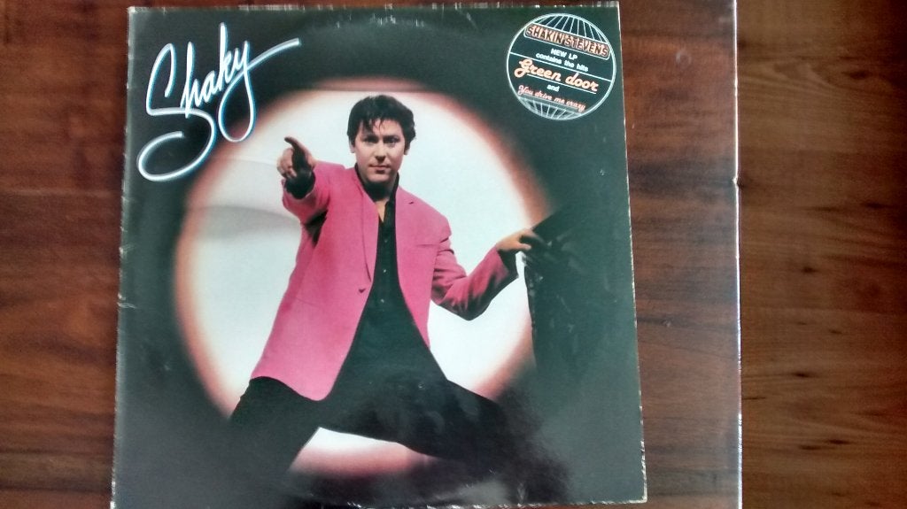LP - Shakin' Stevens - Shaky, Cd's en Dvd's, Vinyl | Rock, Ophalen of Verzenden, Zo goed als nieuw, 12 inch, Rock-'n-roll