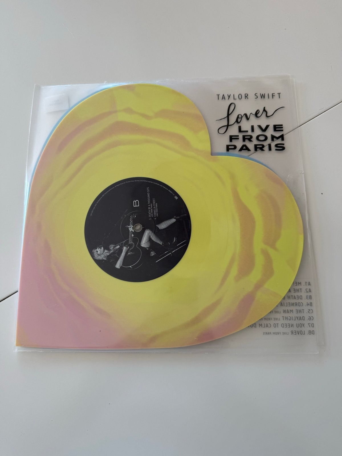 Taylor Swift - Lover Live From Paris Hartvormige LP, Pop, Geseald, Ophalen of Verzenden, 12 inch