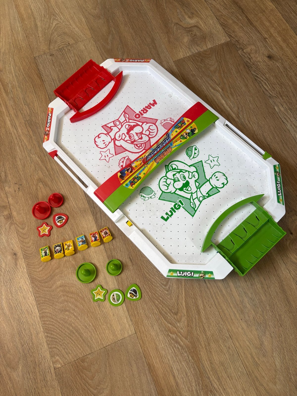 Mario & Luigi Airhockey - 50 cm, Ophalen of Verzenden, Gebruikt, Jongen of Meisje
