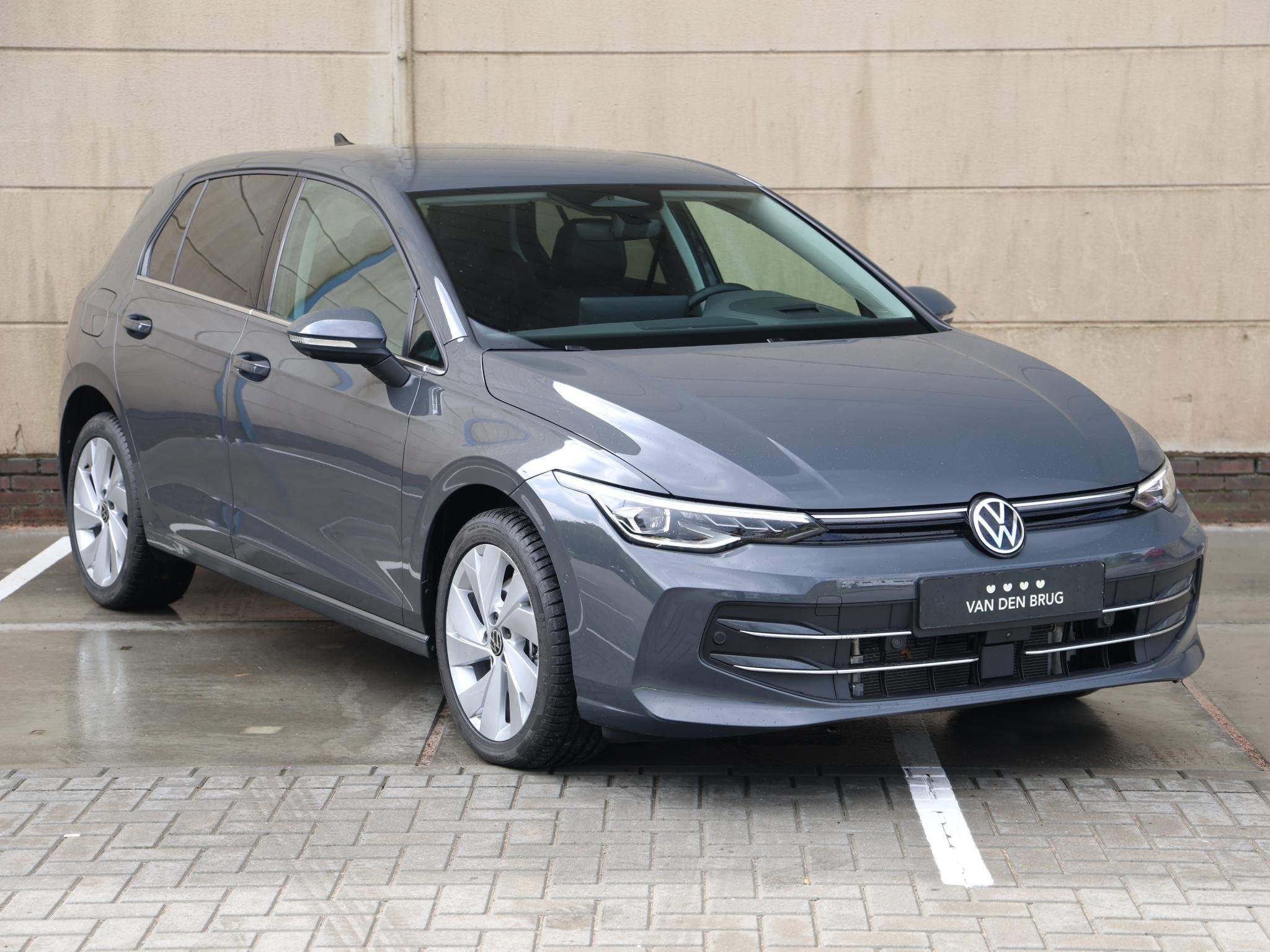 Volkswagen Golf 1.5 eHybrid Style Edition 204PK DSG | Led |, 4 cilinders, 150 min, 26 kWh, Plug-in hybride