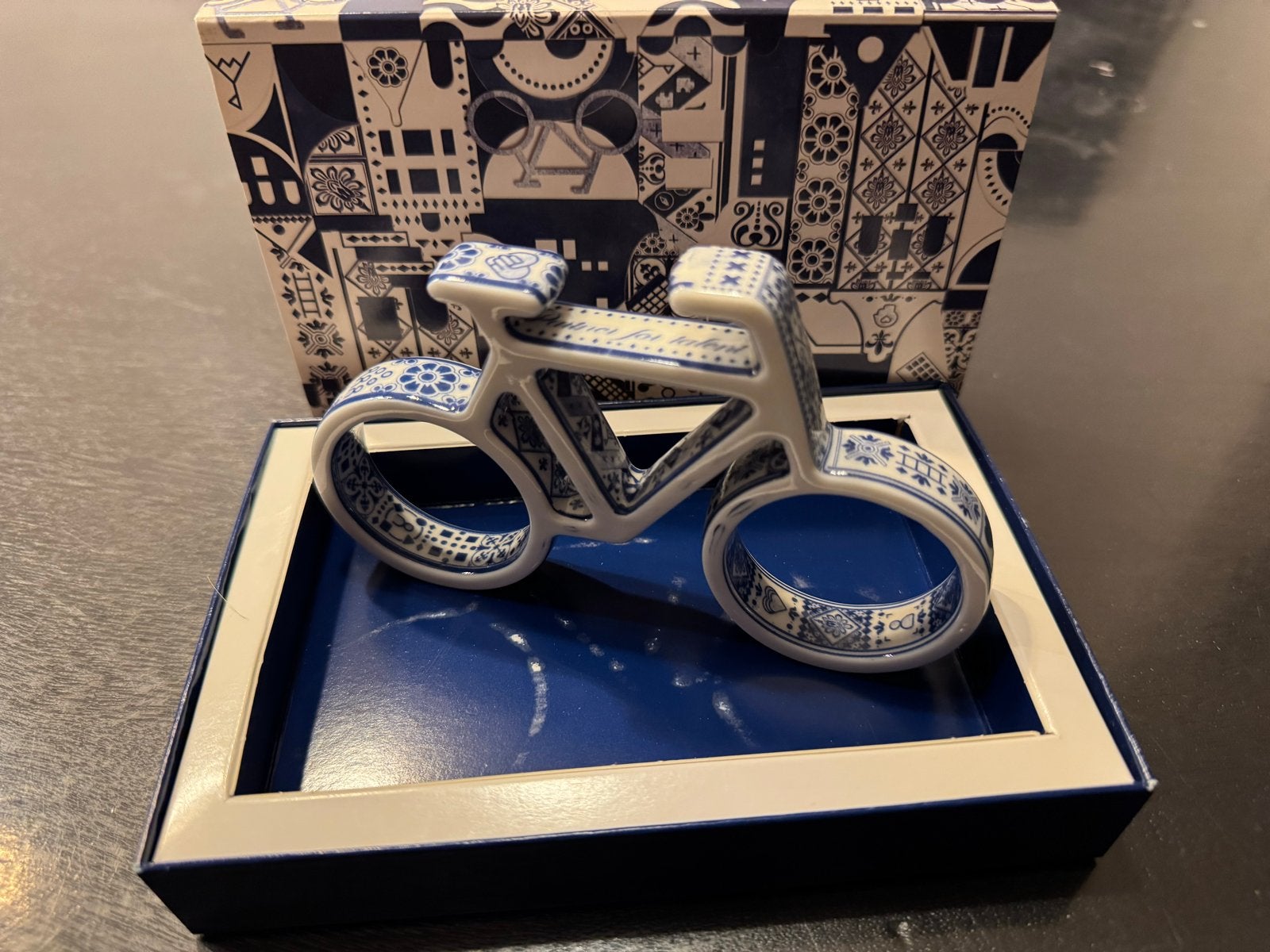 Randstad fiets beeldje Delfts blauw in geschenkdoos, Ophalen of Verzenden, Nieuw, Overige typen
