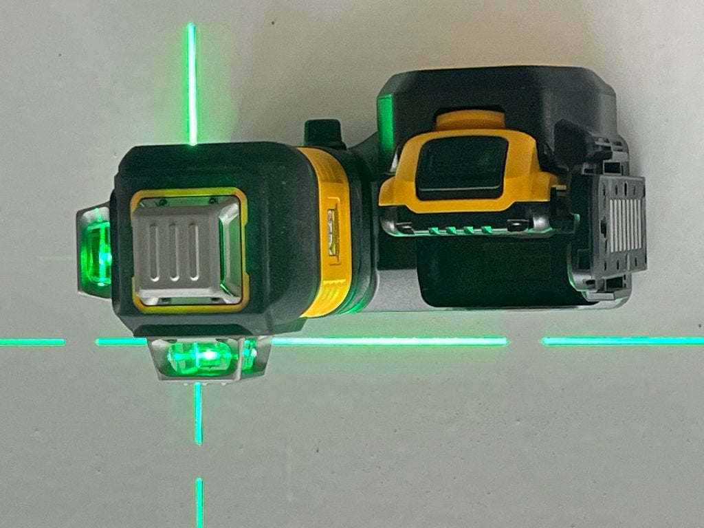 Foto 6 van DeWalt DCE089D1G 3x360 Grn Kruislijnlaser (excl. accu/lader)
