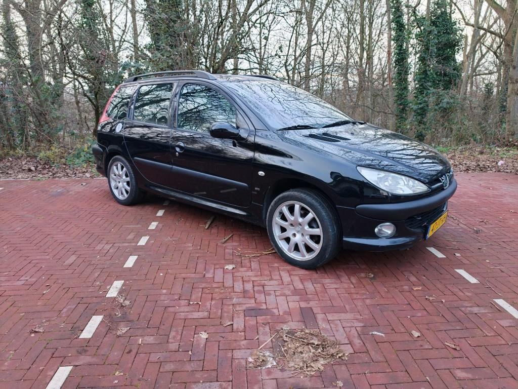 Peugeot 206 2.0 GTI | Nwe. Alcantara | met APK, 136 pk, Zwart, 4 cilinders, Stationwagon