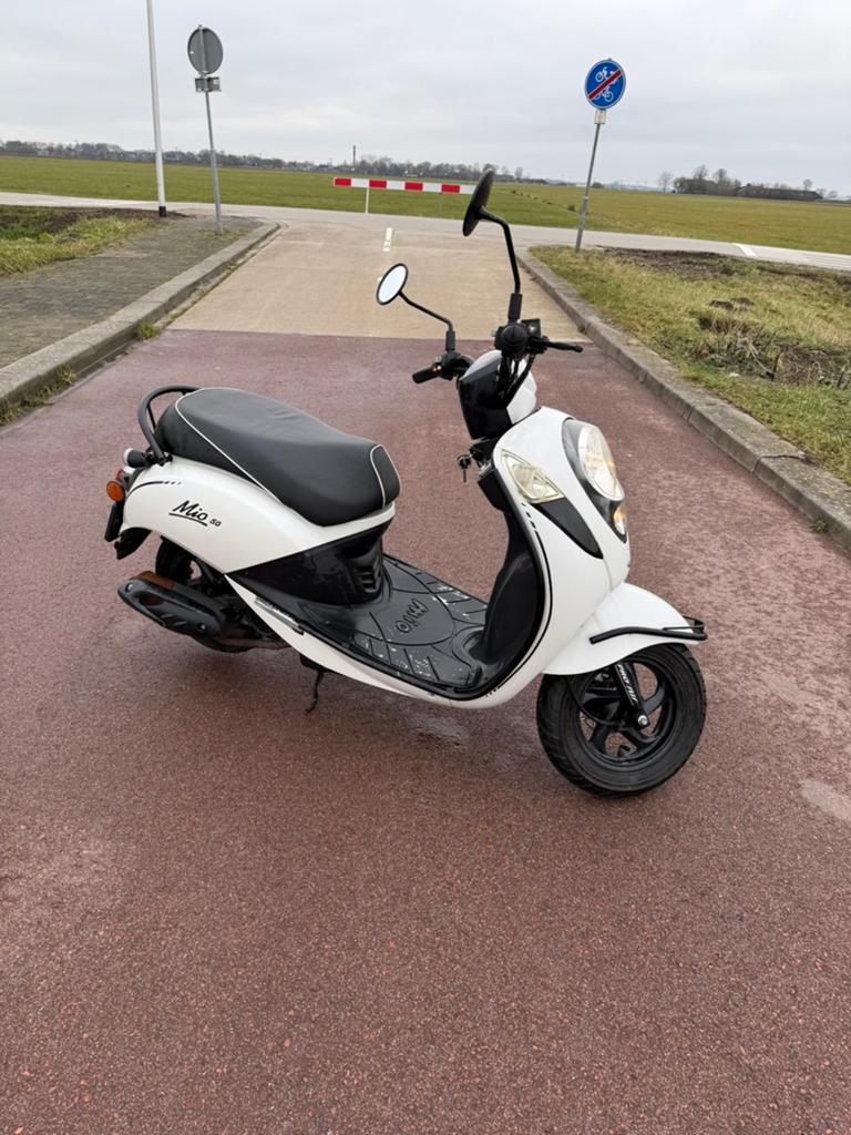 Sym mio 50, Fietsen en Brommers, Scooters | SYM, Ophalen, Zo goed als nieuw, Benzine, Mio