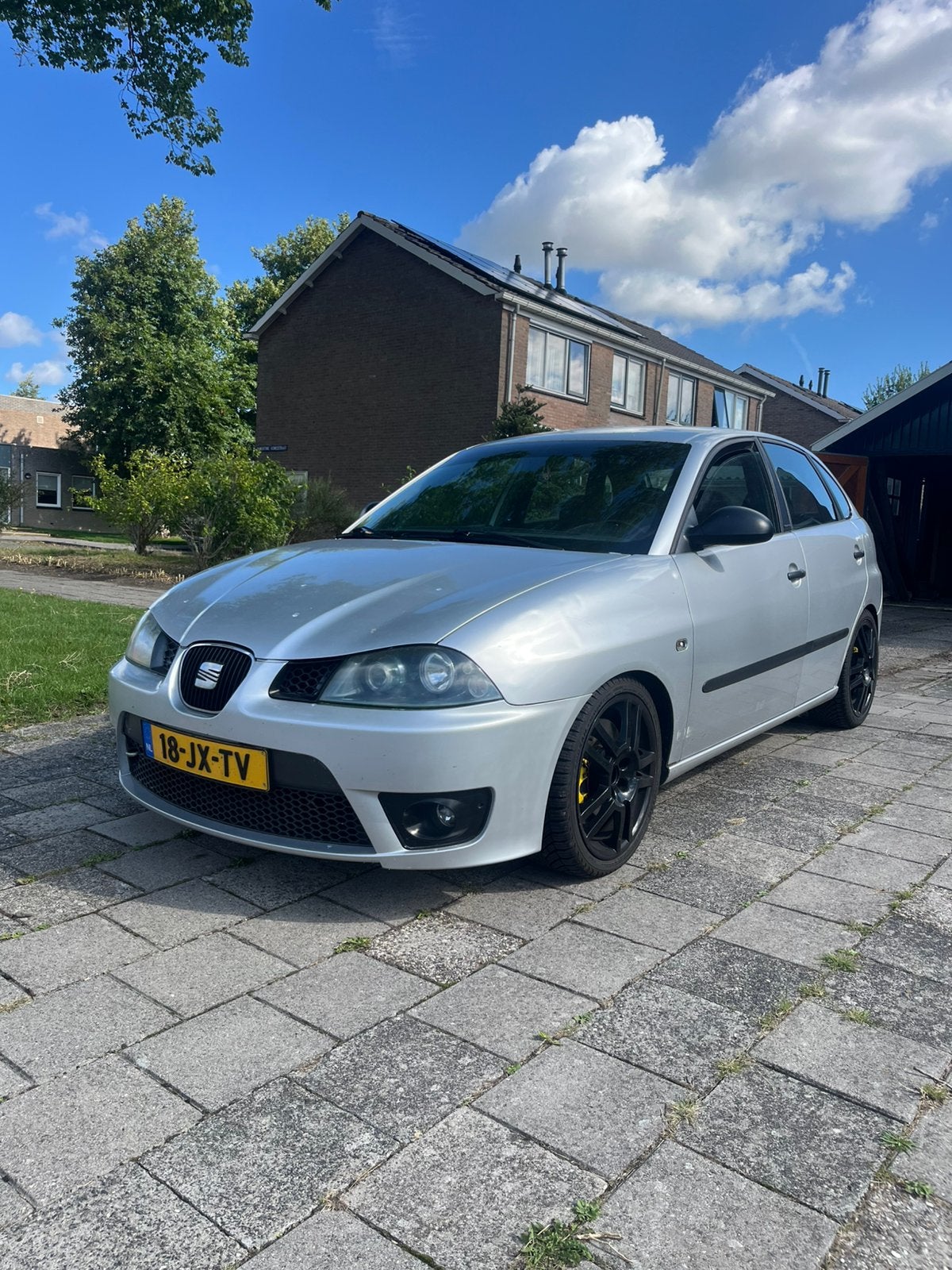 Seat Ibiza 1.4 16V 55KW 2002 Grijs, Auto's, Voorwielaandrijving, 15 km/l, 74 pk, 4 cilinders