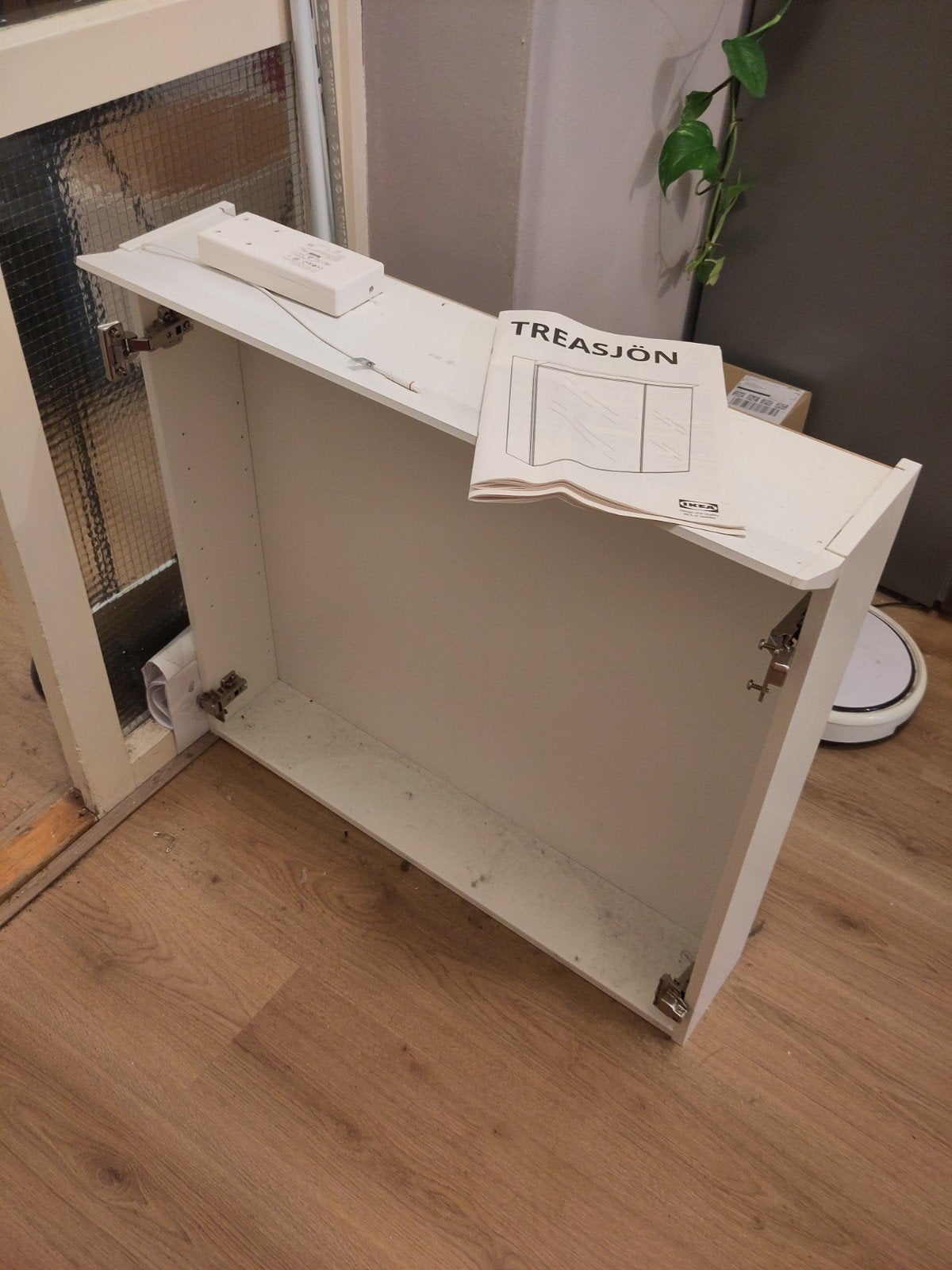 IKEA TREASJÖ Spiegelkast met verlichting 80x17x75 cm, Ophalen, Spiegelkast, 50 tot 100 cm, Zo goed als nieuw