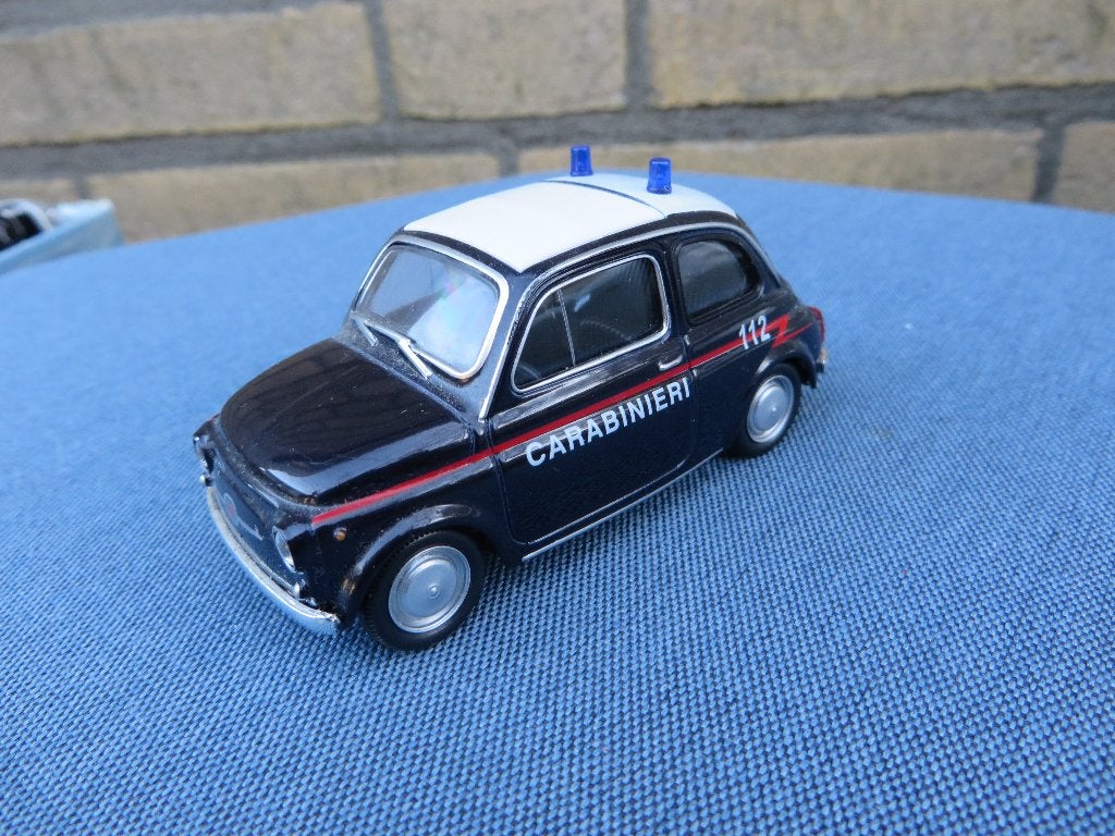 Welly Fiat 500 CARABINIERI, Ophalen of Verzenden, Zo goed als nieuw, Auto, Overige merken
