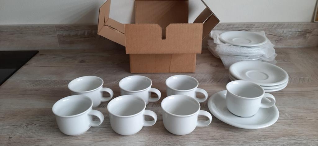 Arzberg servies, Arzberg Daily wit kop en schotel, Nieuw, Ophalen of Verzenden, Overige stijlen, Kop(pen) en/of Schotel(s)