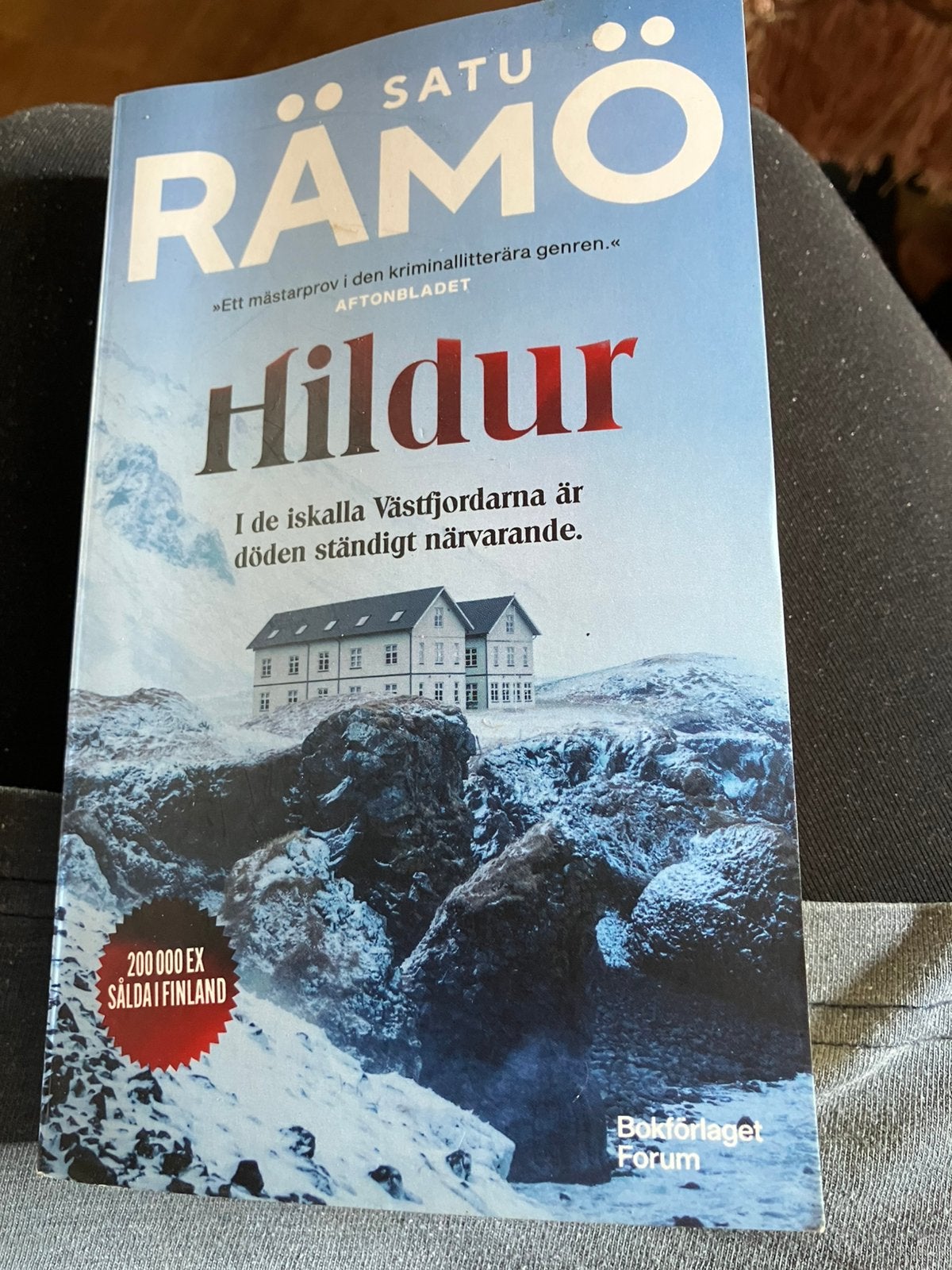 Hildur - Satu Rämö (Zweeds), Boeken, Taal | Overige Talen, Ophalen of Verzenden, Gelezen