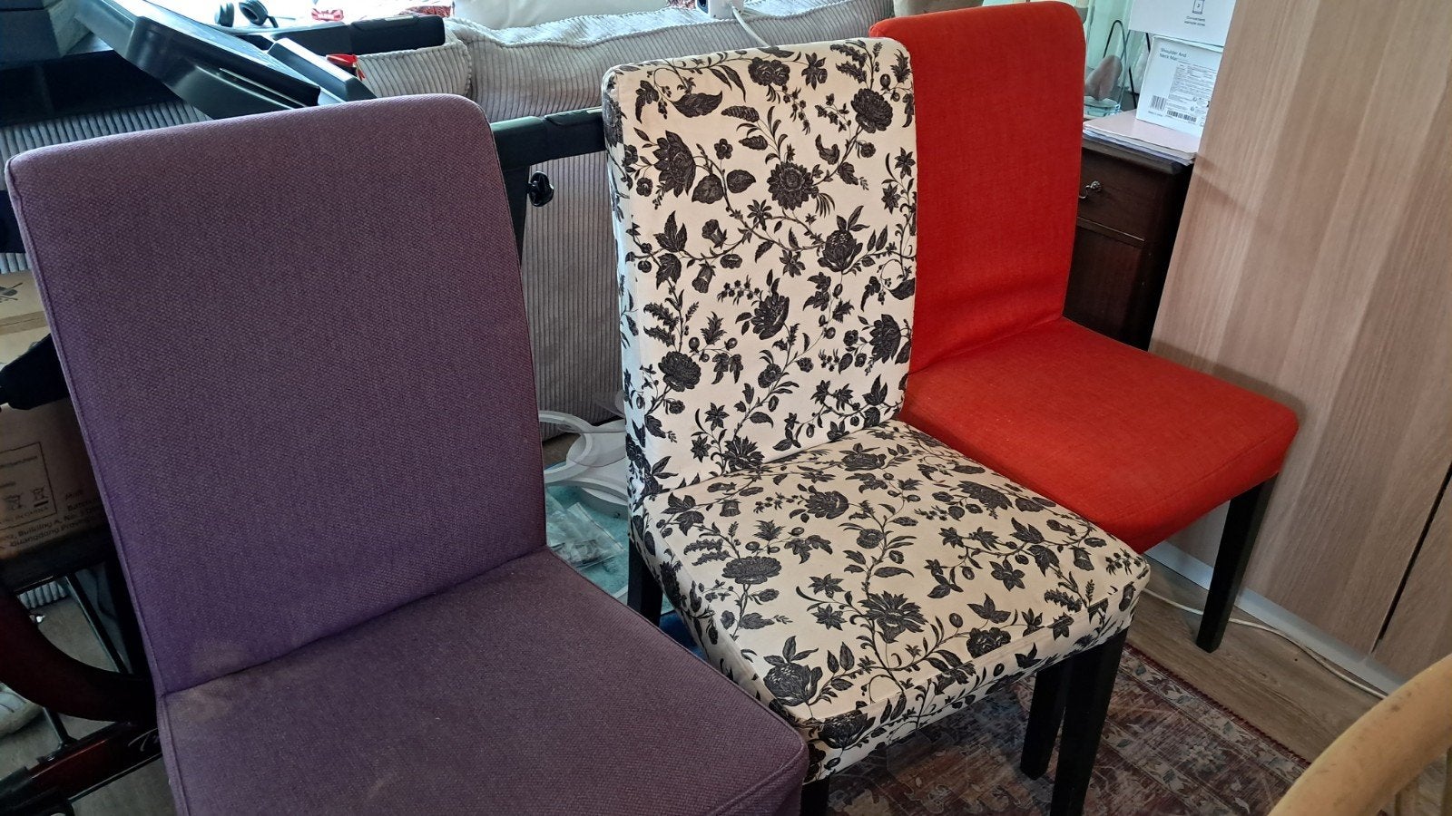 4 Ikea eetkamerstoelen met losse hoezen en bruinzwarte poten, Ophalen, Gebruikt, Overige kleuren, Vier