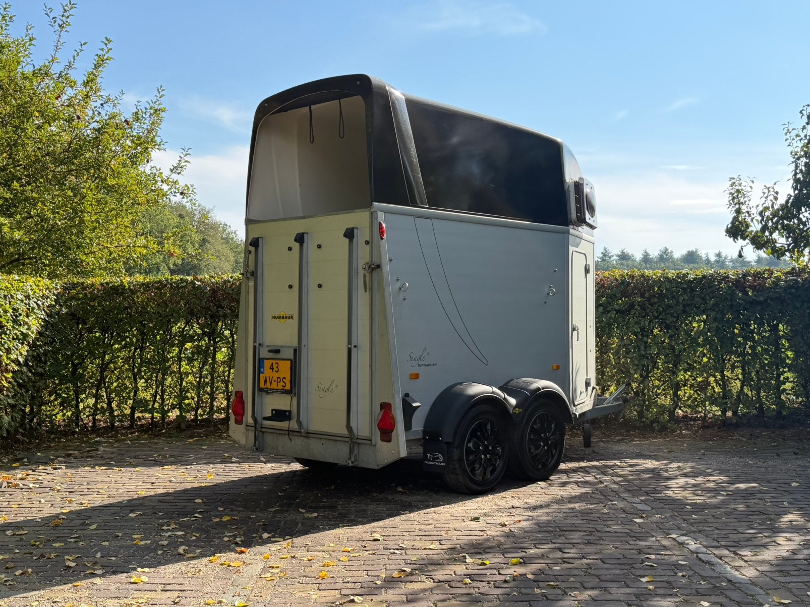 Nette 1.5 paards humbaur vol aluminium met zadelkamer, Ophalen, TT Paardentrailers, Aluminium, Zo goed als nieuw