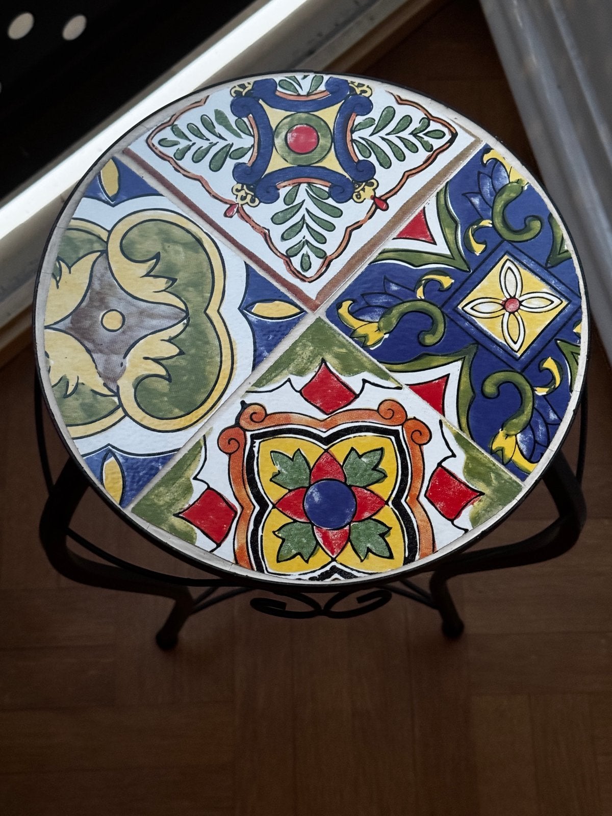 Mozaïek bijzettafeltje, Minder dan 55 cm, Gebruikt, Metaal of Aluminium, Rond