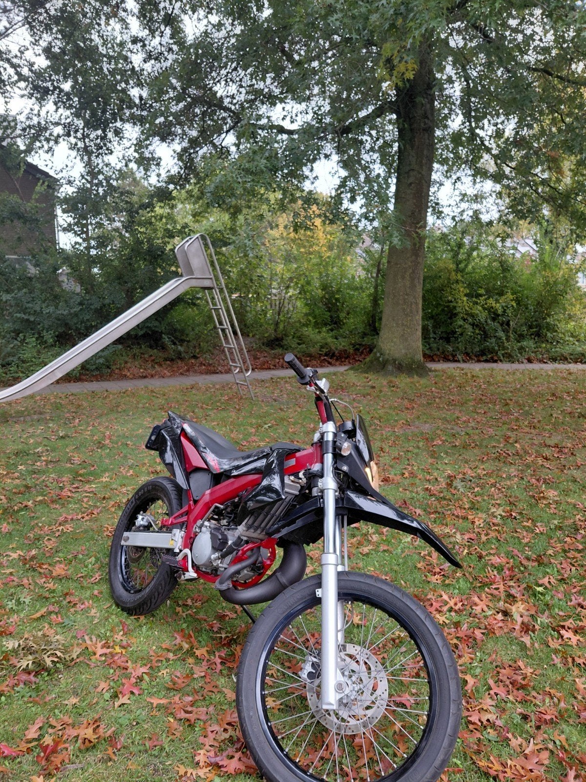 Derbi DRD Racing in topstaat, loopt 95 km/u, Fietsen en Brommers, Ophalen, 6 versnellingen, 49 cc, Zo goed als nieuw