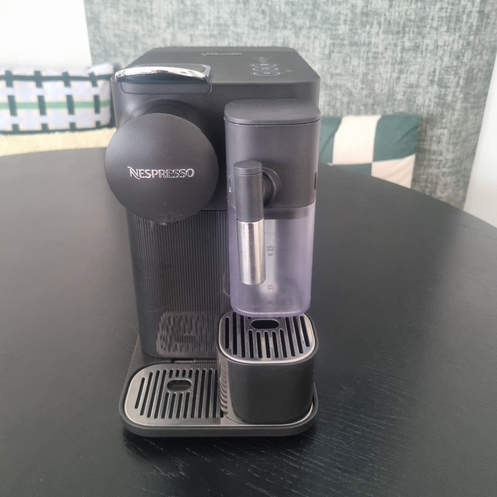 De'Longhi Nespresso Lattissima One  - Koffiecupmachine, Ophalen, Koffiepads en cups, Gebruikt, Koffiemachine