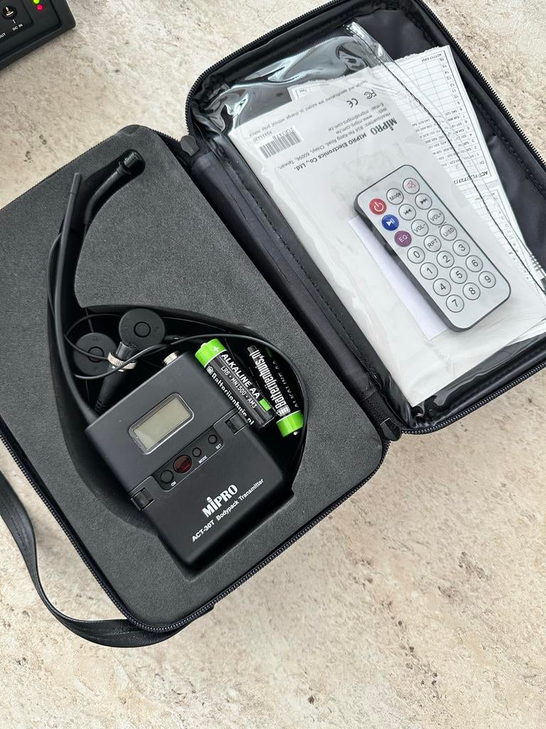 Mipro MA-100SB Draagbare PA-systeem met Draadloze Microfoon, Ophalen of Verzenden, Zo goed als nieuw