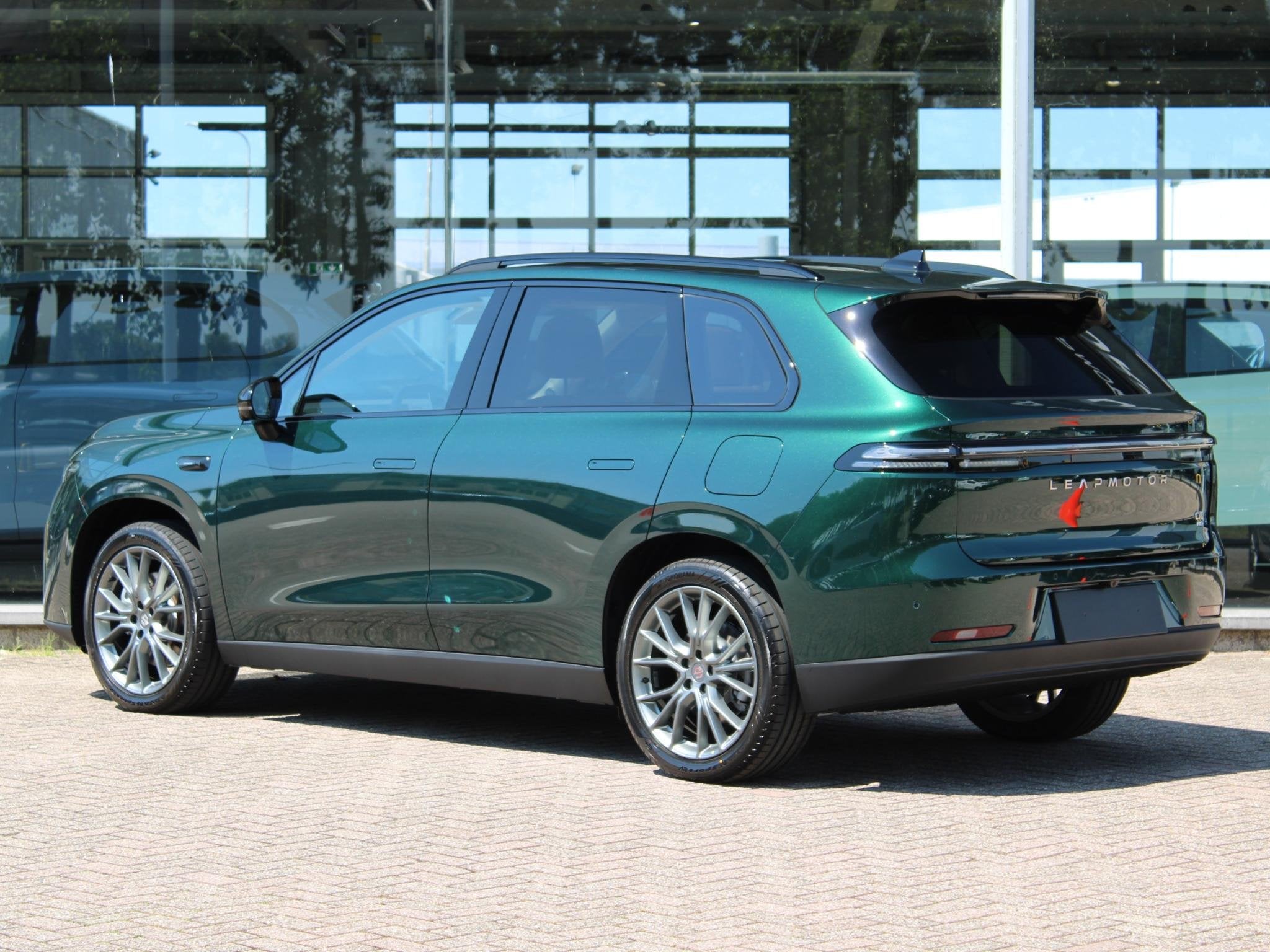 Leapmotor C10 Design ProMax AWD 600pk 81.9 kWh VOORRAAD KORT, Auto's, Automaat, 12 maanden, 82 kWh, SUV of Terreinwagen