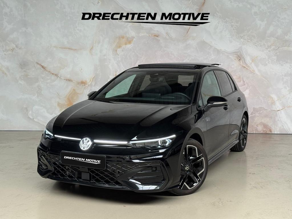 Volkswagen Golf 1.5 eTSI R line / Pano / H&K /, Auto's, Stof, 4 cilinders, 150 pk, Zwart