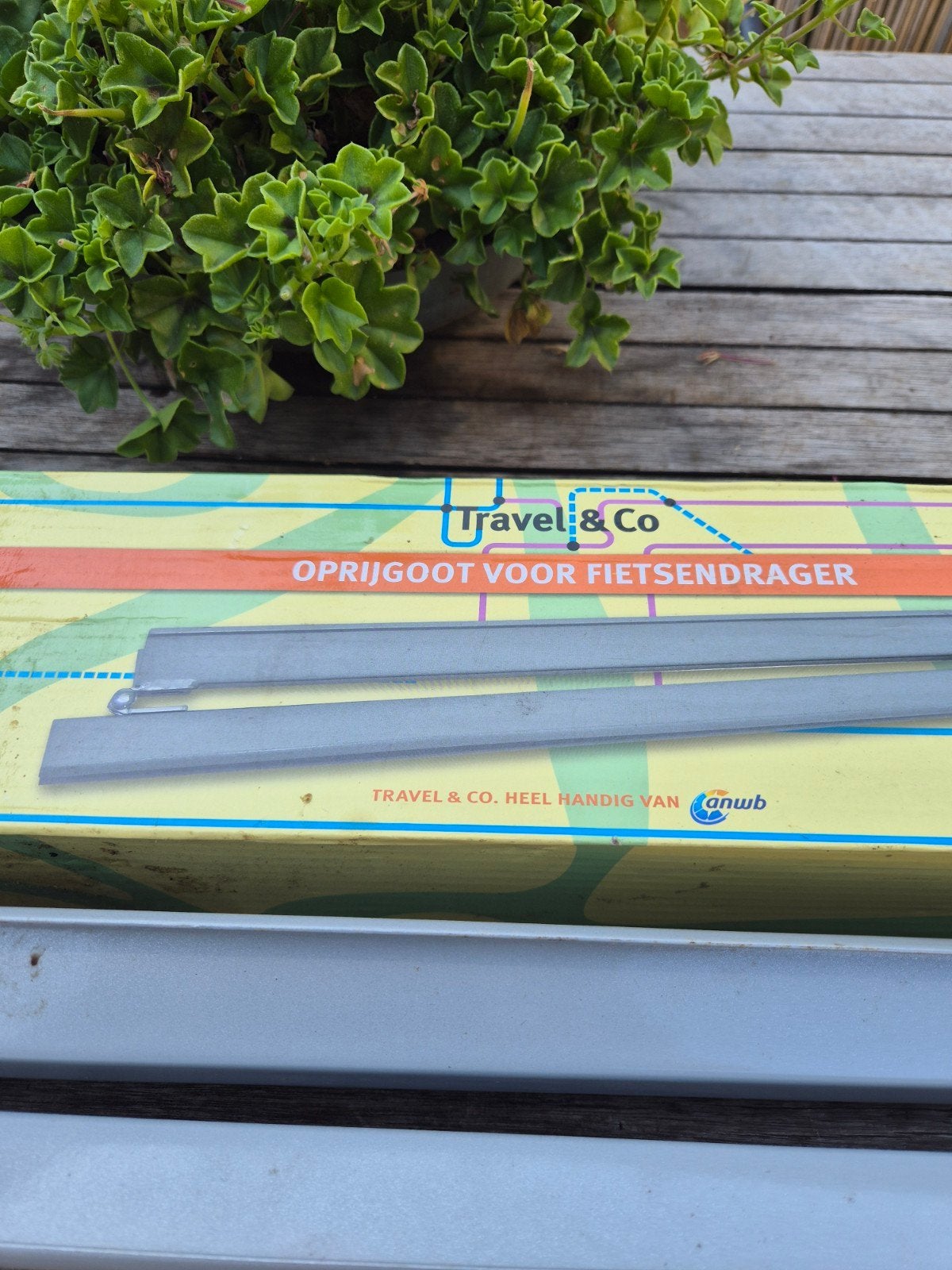 oprijgoot voor fietsendrager., Ophalen