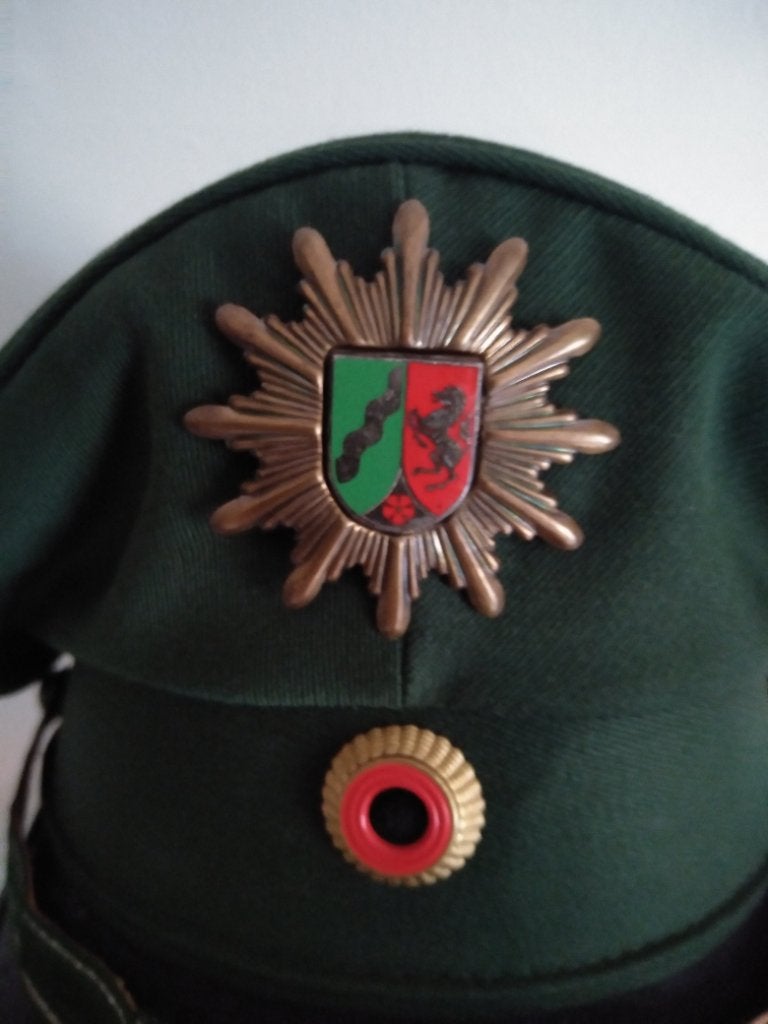 Oude Duitse Polizei per (schirmmutze), Ophalen of Verzenden, Overige soorten, Duitsland, Helm of Baret