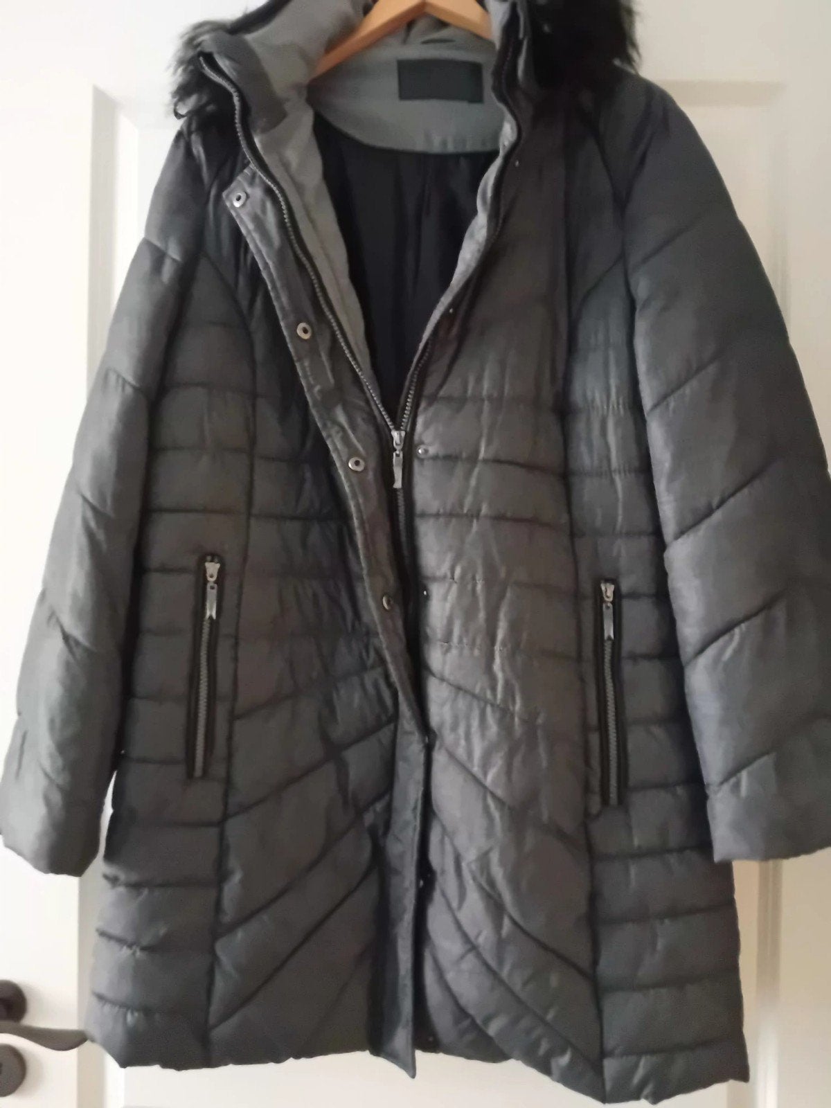 Warme winterjas antraciet 42/44 i.g.st., Kleding | Dames, Jola Mode, Maat 42/44 (L), Ophalen of Verzenden, Grijs
