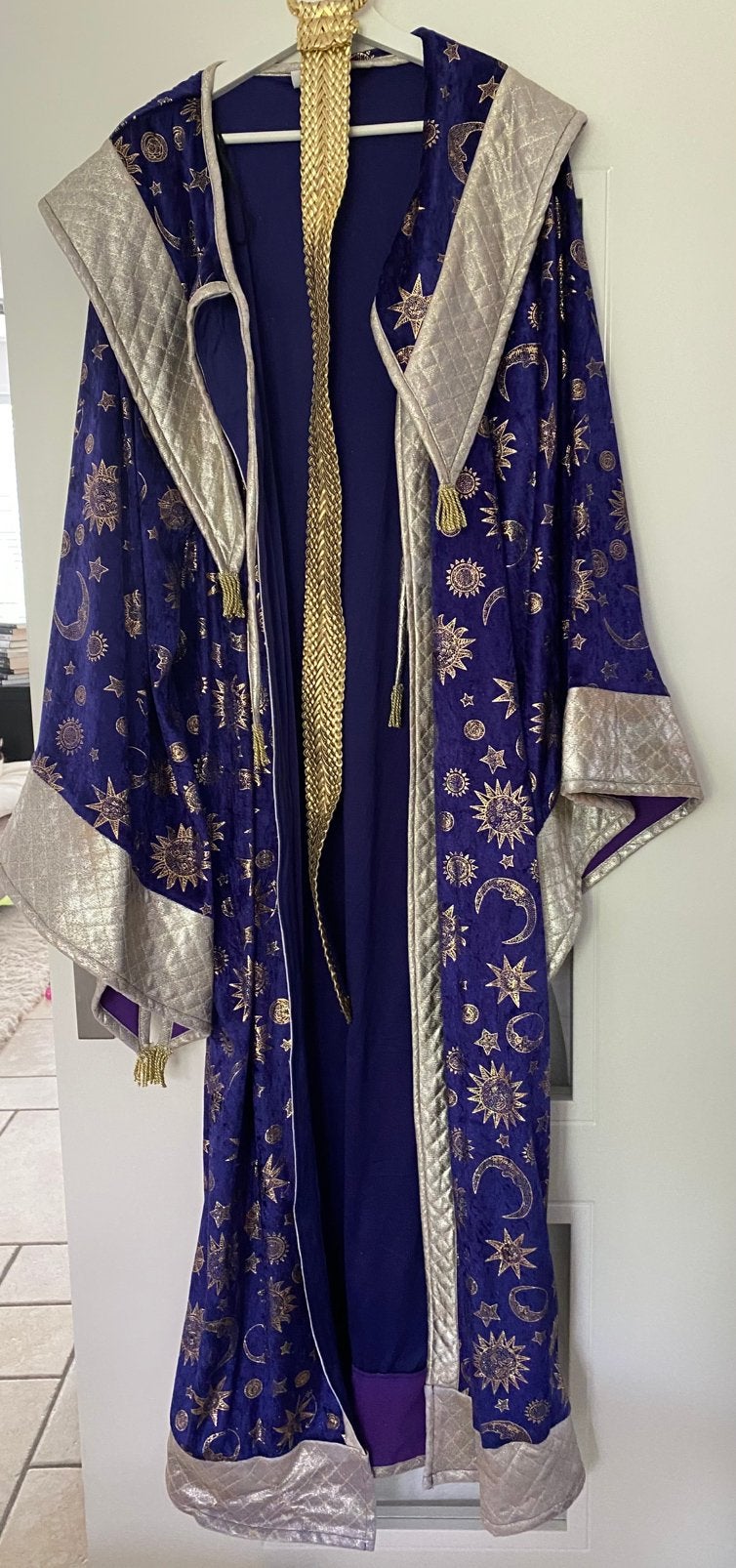 Mantel/cape, carnaval, tovenaar,Merlijn,paars/goud, fluweel, Ophalen