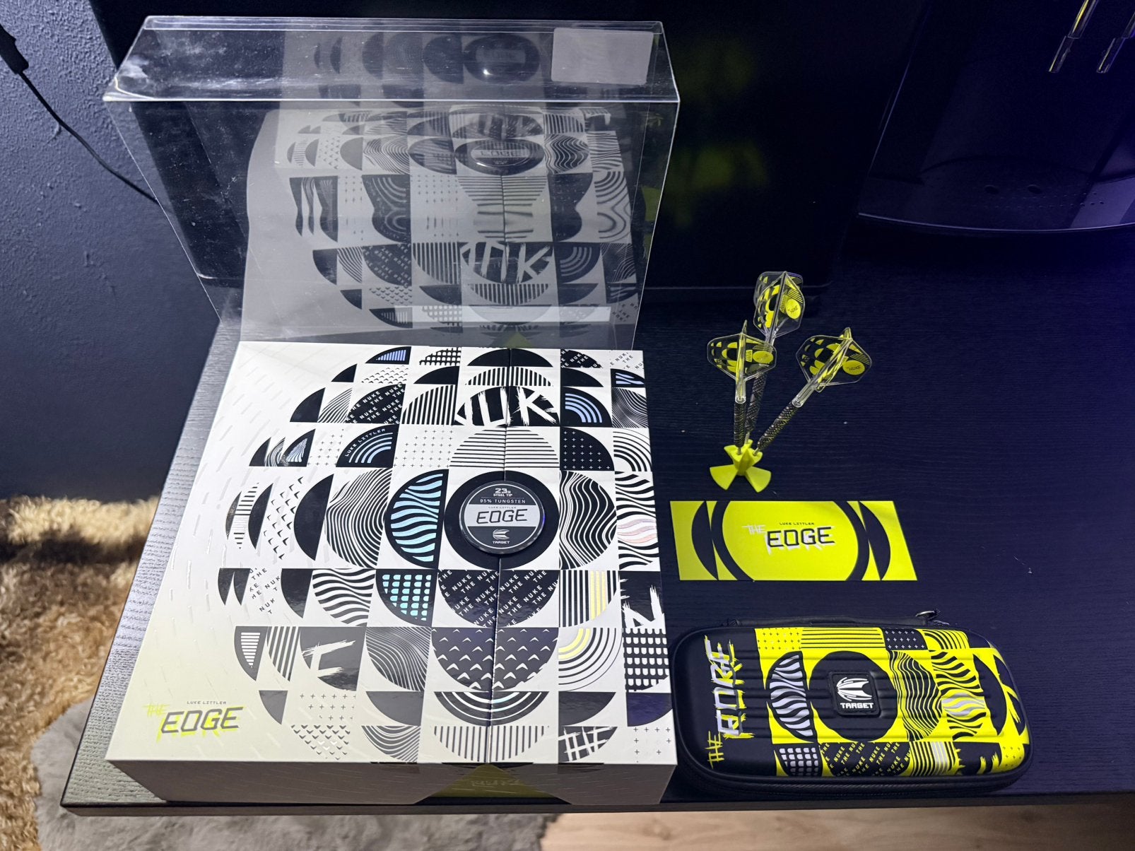 Target Luke Littler Edge Darts 23 Gram The Nuke 95% Tungsten, Ophalen of Verzenden, Zo goed als nieuw, Pijlen