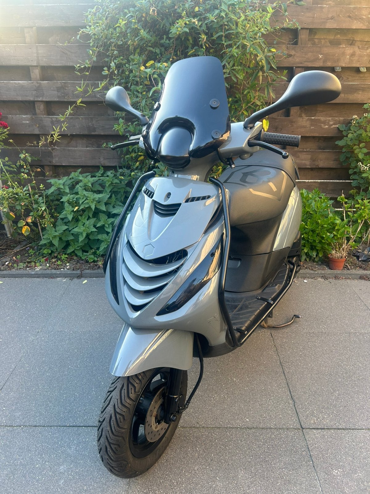Piaggio Zip | 4 Takt | 2016 | Alpha | Nette scooter |, Ophalen, Zo goed als nieuw, Benzine, Zip