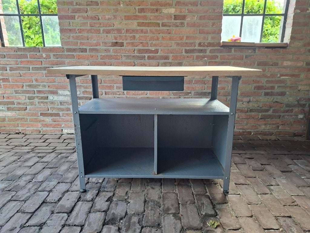 Goede, degelijke werkbank met houten werkblad!, Ophalen, Gebruikt, 120 tot 170 cm