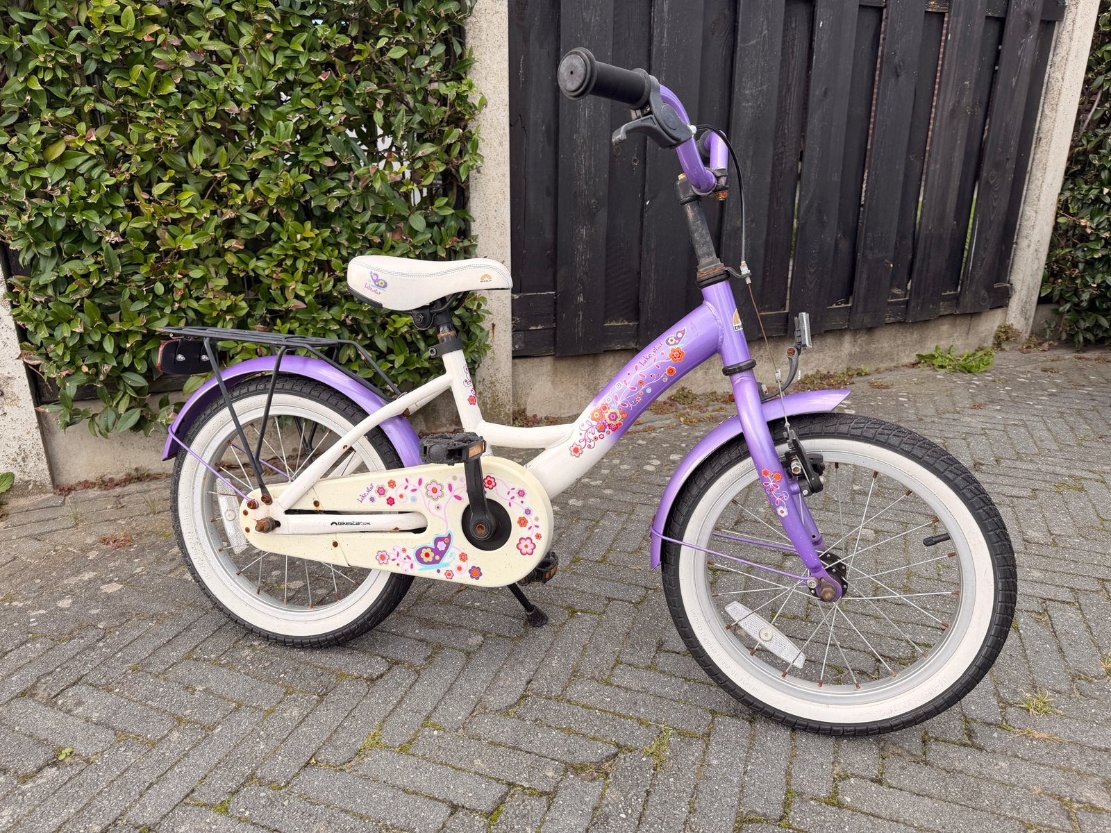Leuke paarse meisjesfiets 16 inch - Prima staat, Fietsen en Brommers, Ophalen of Verzenden, Zo goed als nieuw, 16 tot 20 inch