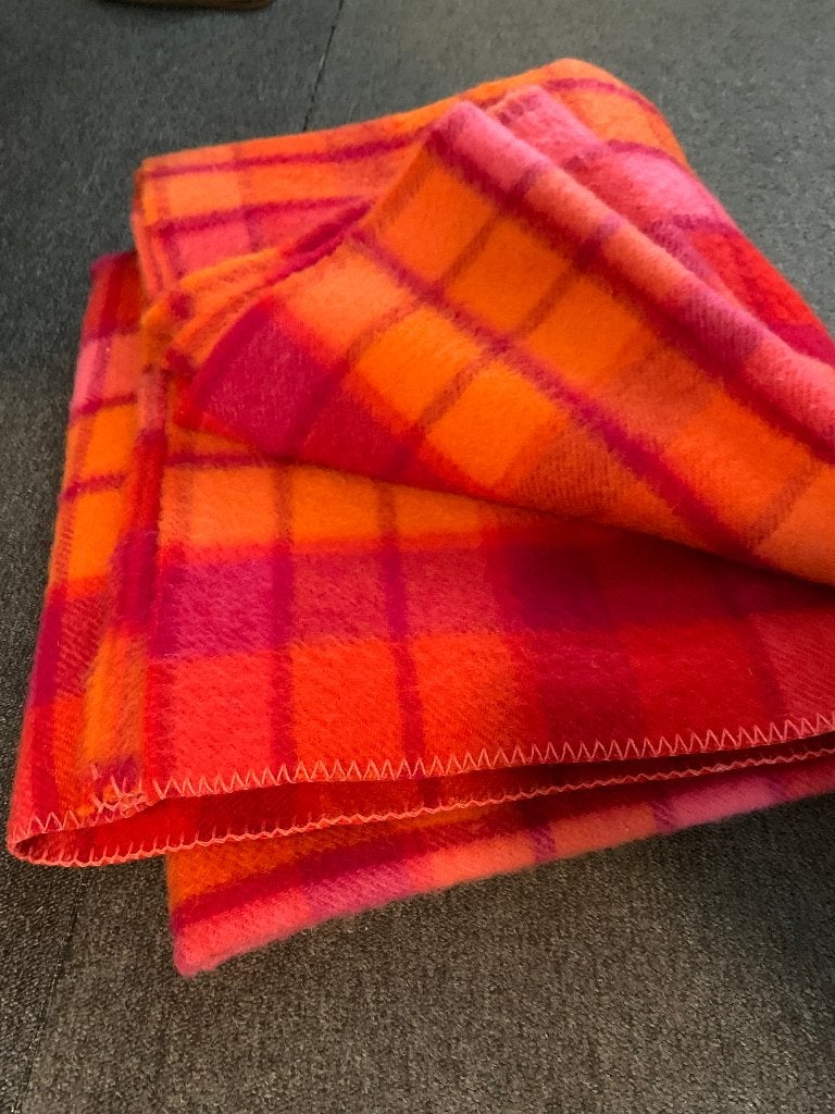grote, wollen deken, AaBe deken, wol als nieuw, maar vlekken, Gebruikt, Wol, Ophalen of Verzenden, 230 cm