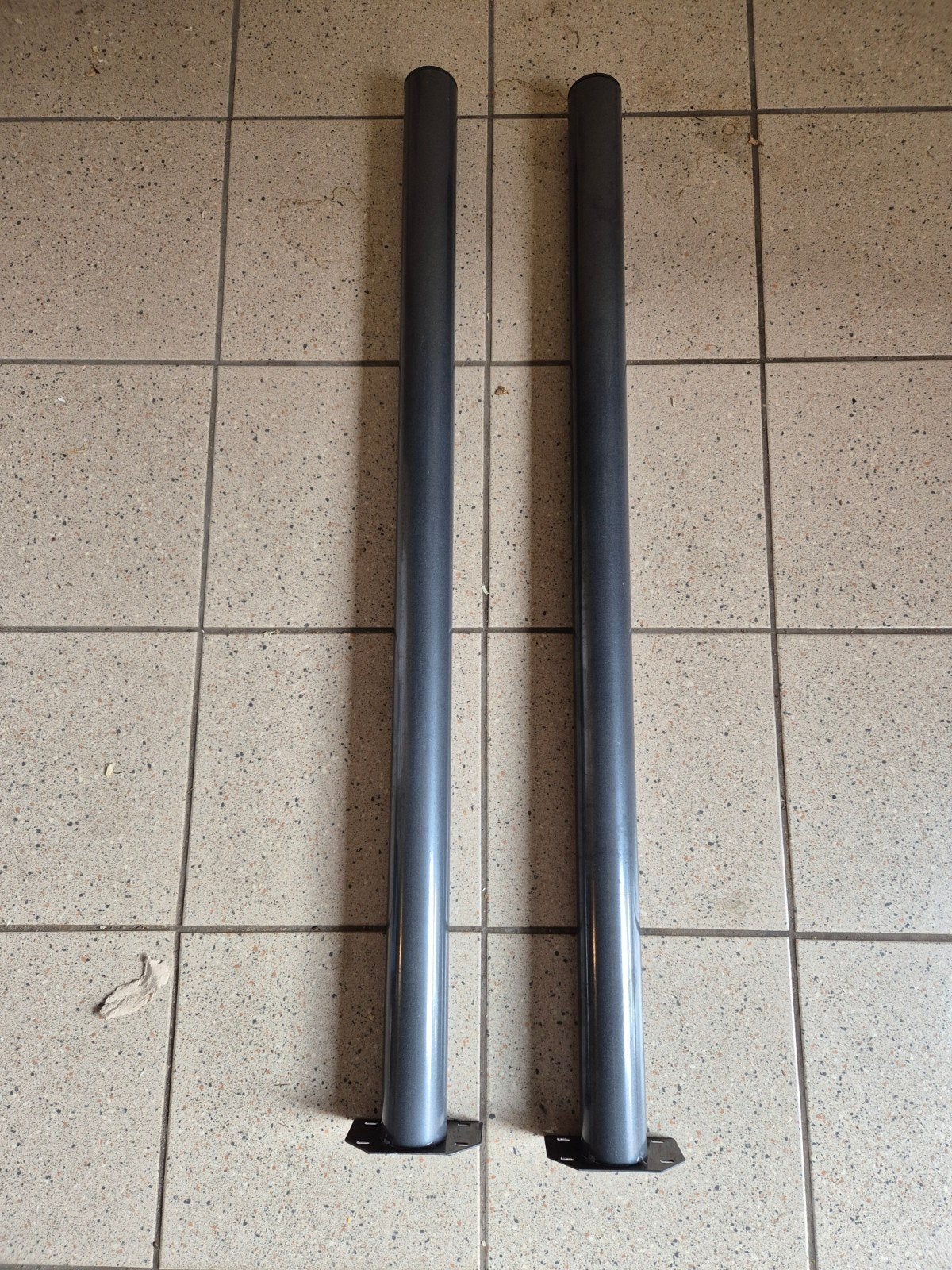 2 tafel poten 110cm hoog, diameter 6cm, antraciet, Huis en Inrichting, Tafelonderdelen, Ophalen, Rond, 100 tot 150 cm, 100 tot 150 cm