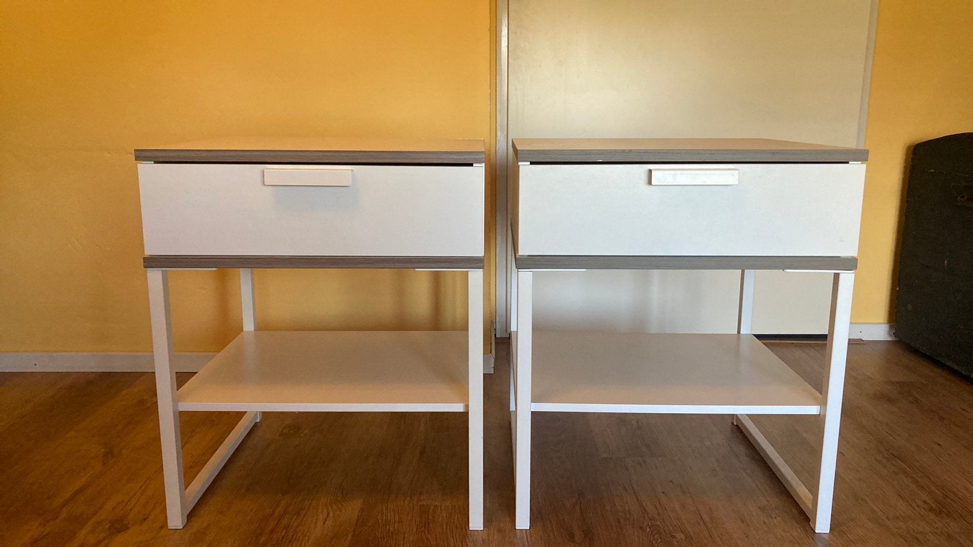 Ikea Trysil nachtjastjes met lade, set van twee, Huis en Inrichting, Ophalen, Zo goed als nieuw, Minder dan 45 cm, Minder dan 55 cm