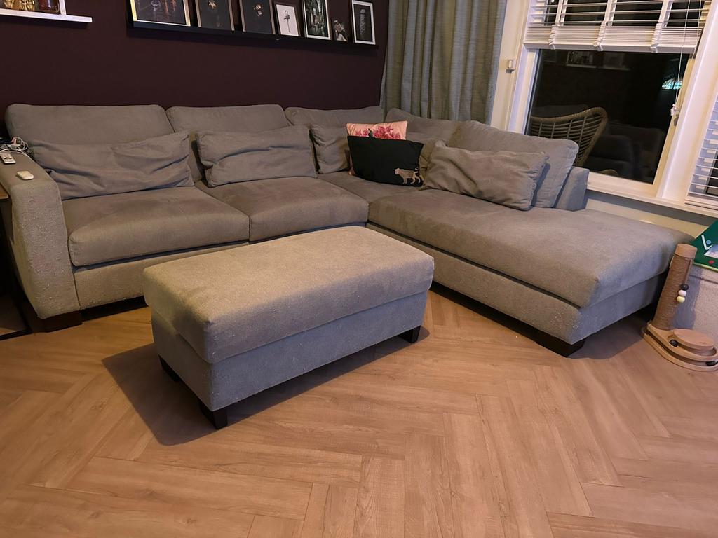 Grote hoekbank met chaise longue en hocker (katvriendelijk), Ophalen, 250 tot 300 cm, Gebruikt, Hoekbank