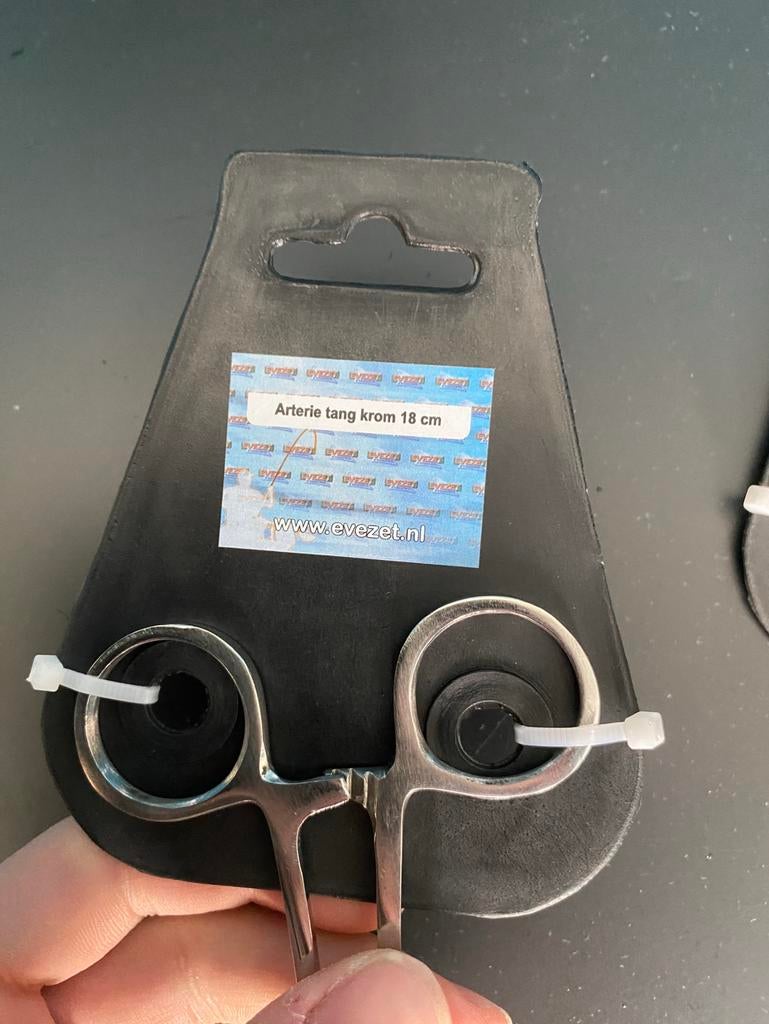 Evezet Onthaaktang arteriklem 18cm gebogen punt, D, Overige typen, Nieuw, Ophalen of Verzenden