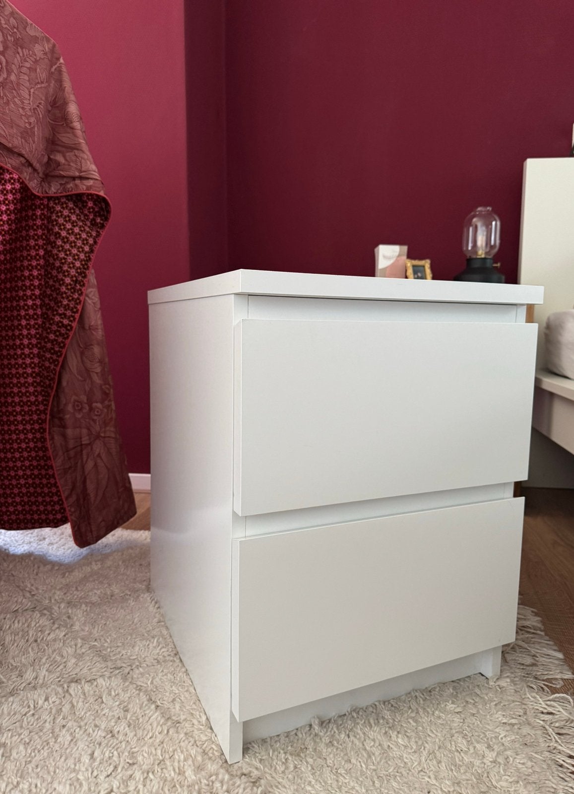 Ikea Malm nachtkastje wit, Huis en Inrichting, Slaapkamer | Nachtkastjes, Ophalen, Gebruikt, Minder dan 45 cm