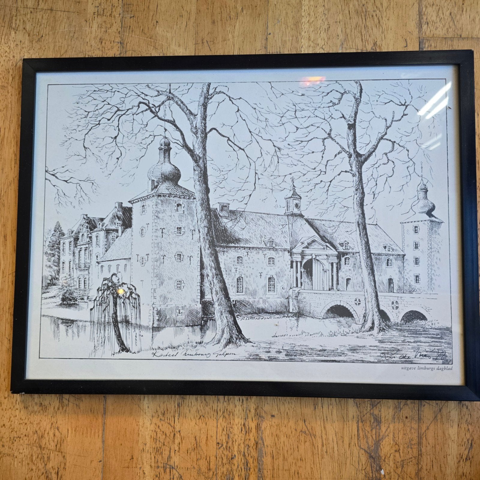 Kasteel tekening - uitgave Limburgs Dagblad, Antiek en Kunst, Ophalen of Verzenden, Tekening, Pentekening, Gesigneerd