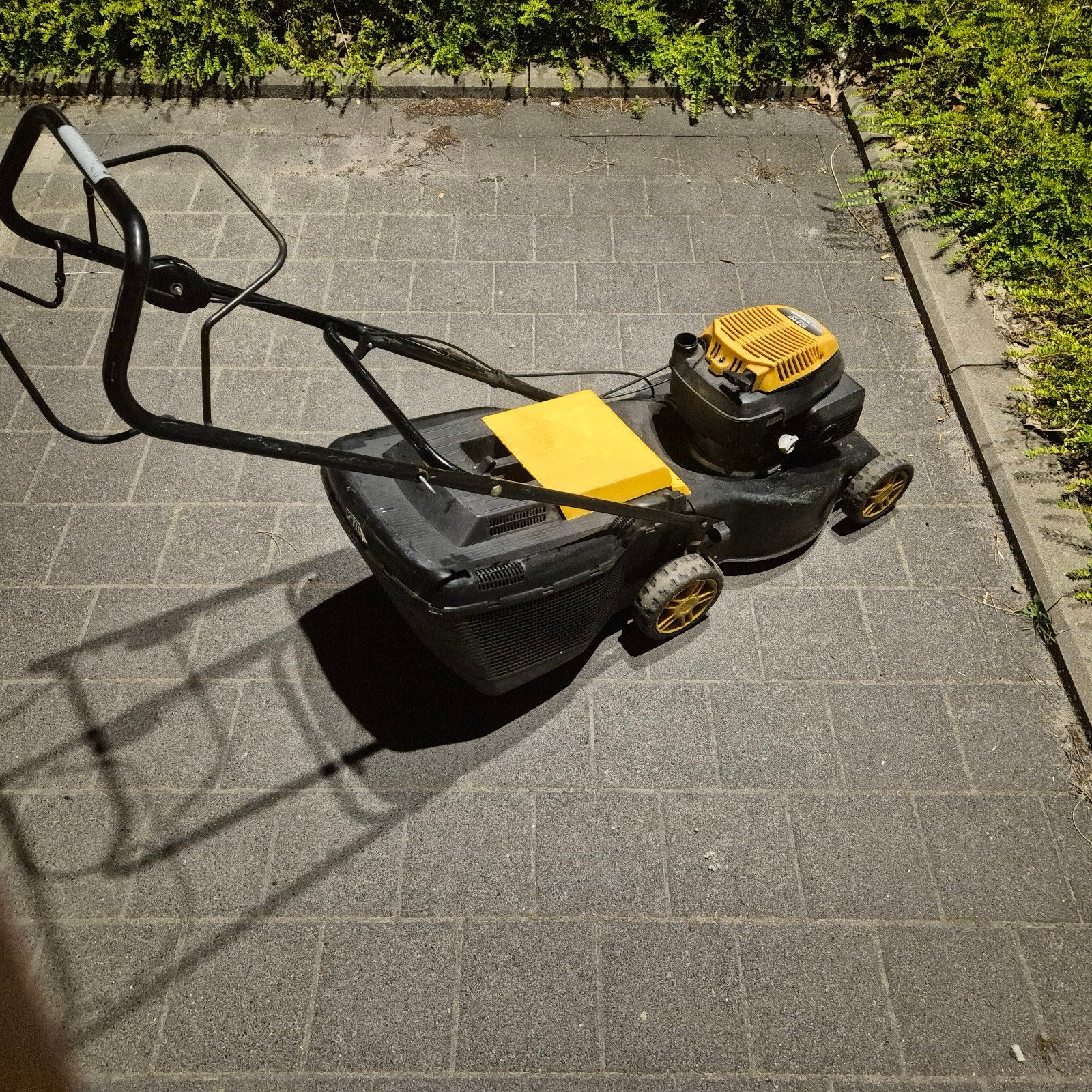 Honda grasmaaier - Start en maait, aandrijving defect, Tuin en Terras, Grasmaaiers, Ophalen