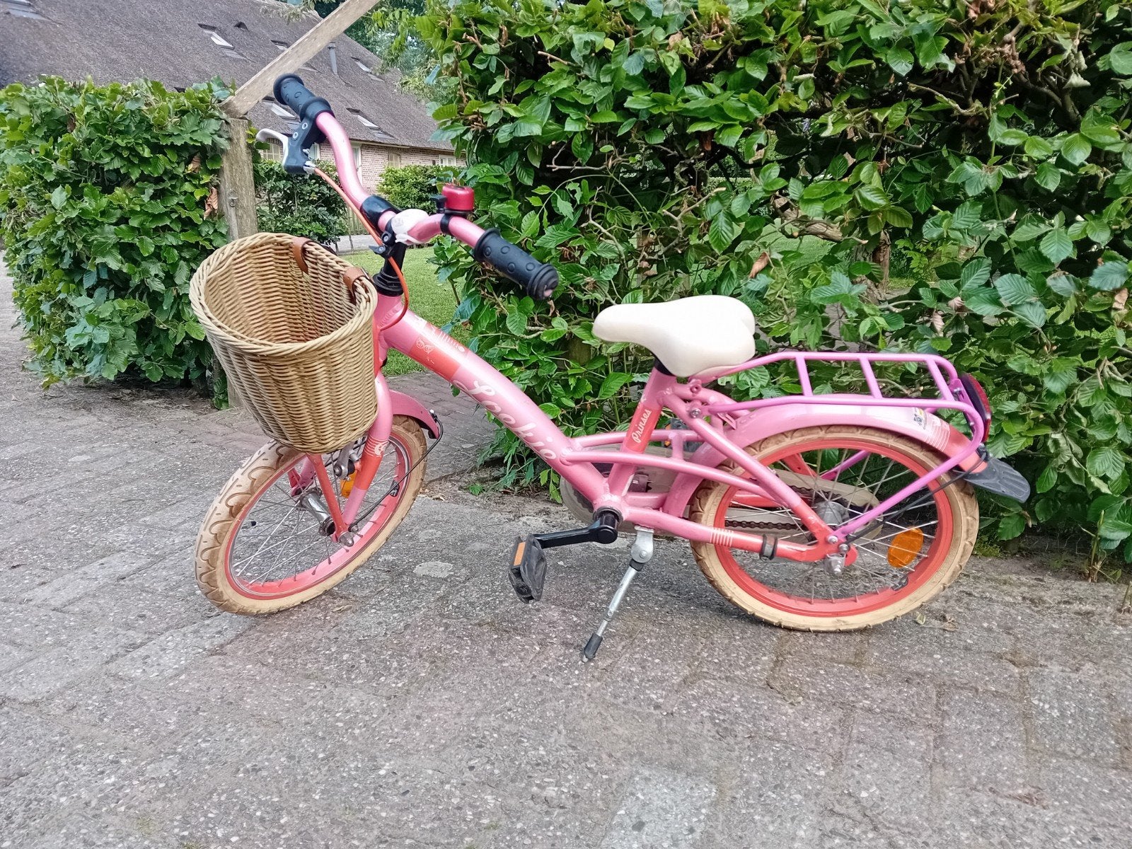 Roze kinderfiets Lookie met mandje en bagagedrager, Ophalen, Gebruikt, 16 tot 20 inch