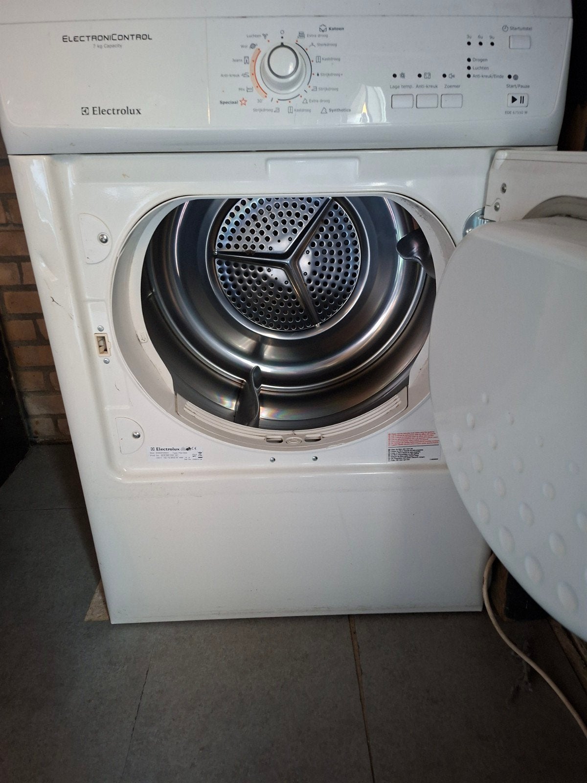 Electrolux EDE 67550 W Luchtafvoerdroger 7kg, Witgoed en Apparatuur, Ophalen, 6 tot 8 kg, Gebruikt, Luchtafvoer