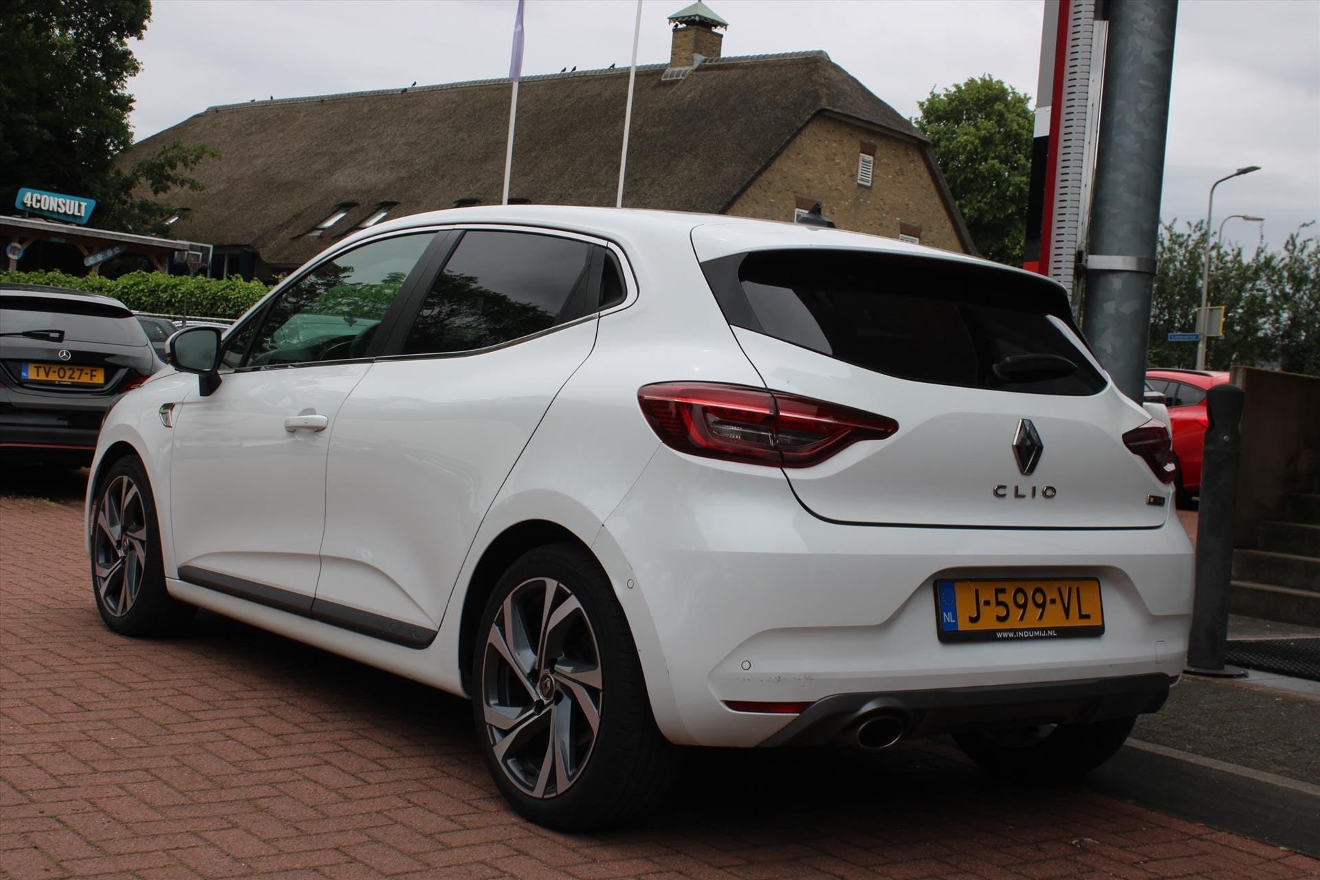 RENAULT Clio 1.0 TCe *R.S. Line* | Carplay | 360 Camera | Cr, Auto's, Dealer onderhouden, 101 pk, Gebruikt, 580 kg