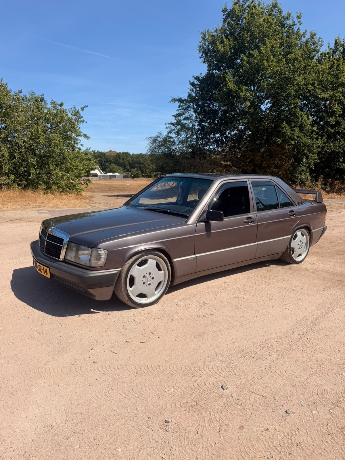 Mercedes-Benz 190 W201 1.8 Class Benzine, Achterwielaandrijving, 625 kg, 4 cilinders, Handgeschakeld