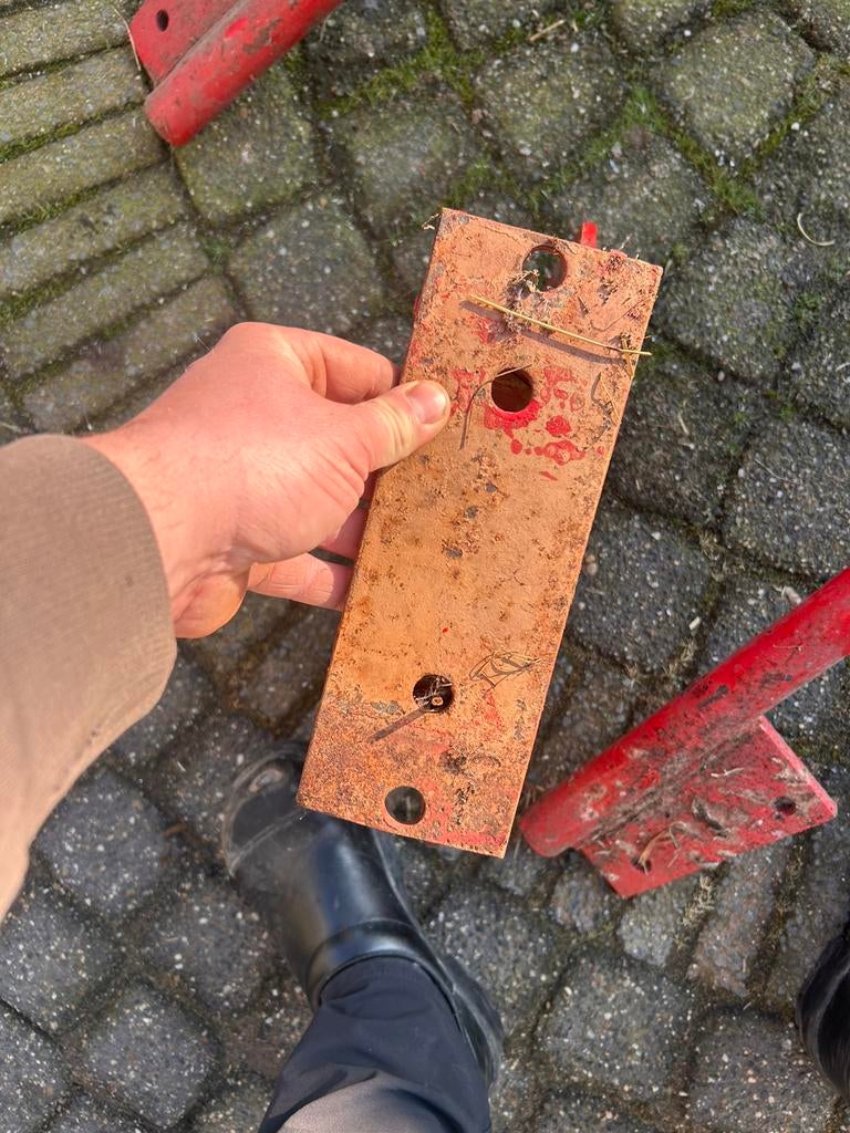 Massey Ferguson onderdelen, Ophalen